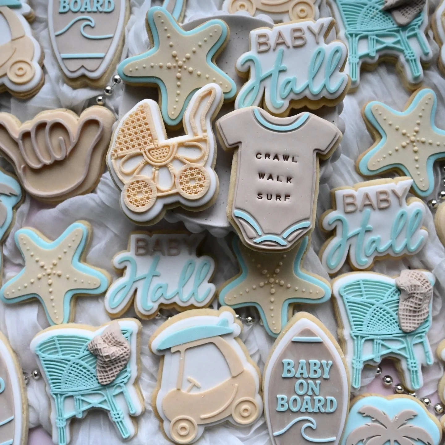 Another day, another cute AF themed baby shower. 🥹 

BABY ON BOARD 🌊🏄&zwj;♂️