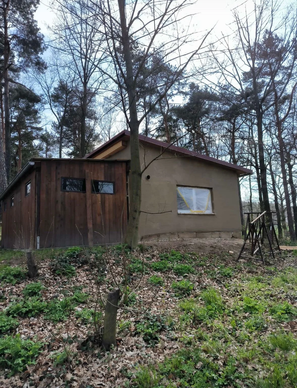 Schuppen aussen UP 2.jpeg