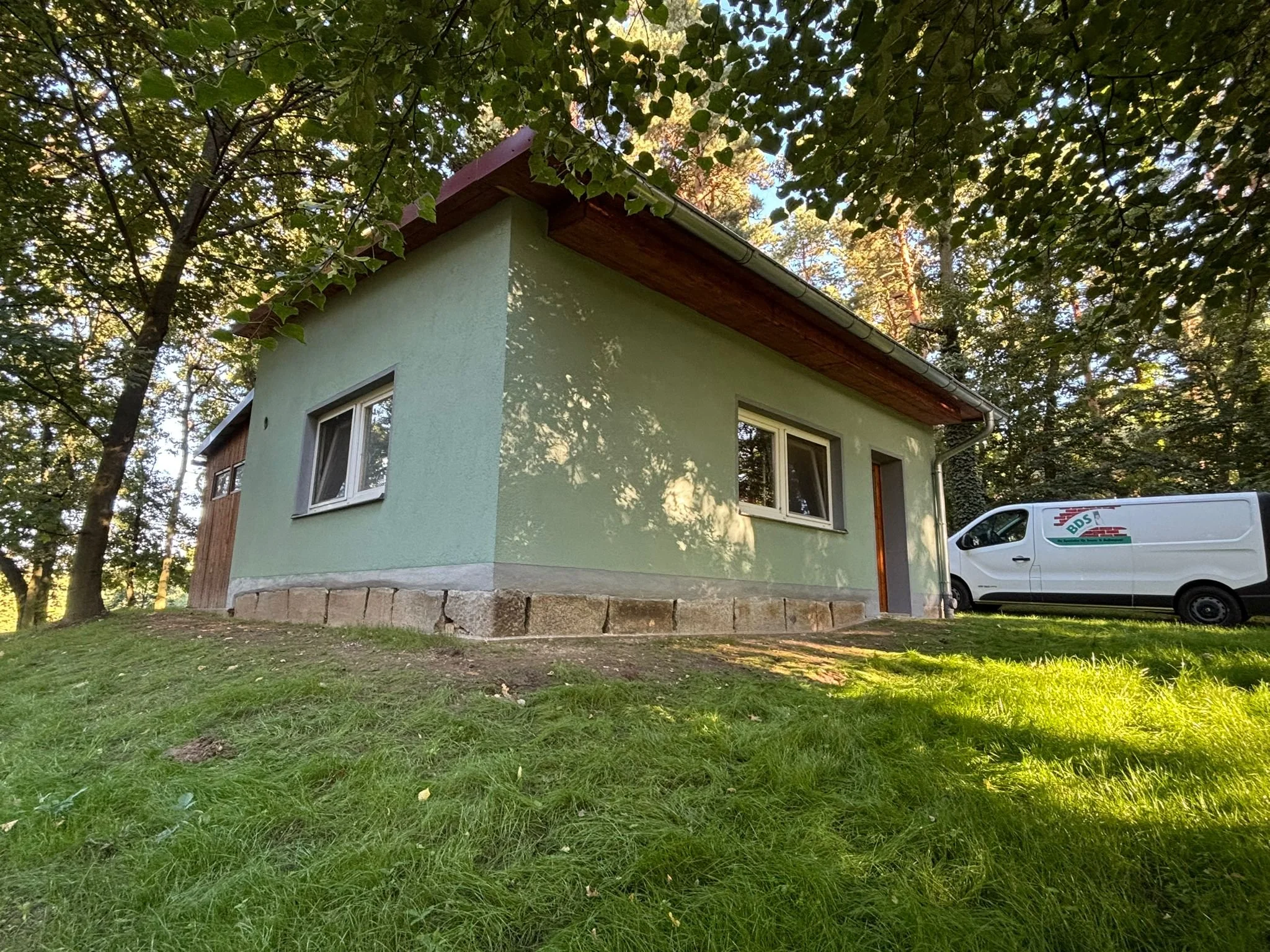 Schuppen Aussen Farbe 3.jpeg