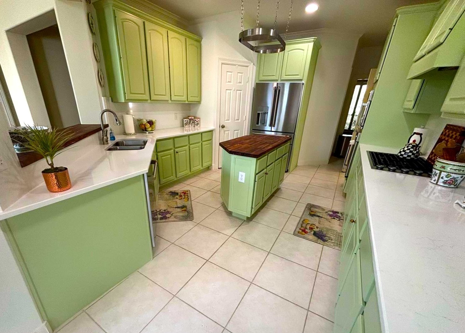 Kitchen painting cabinets