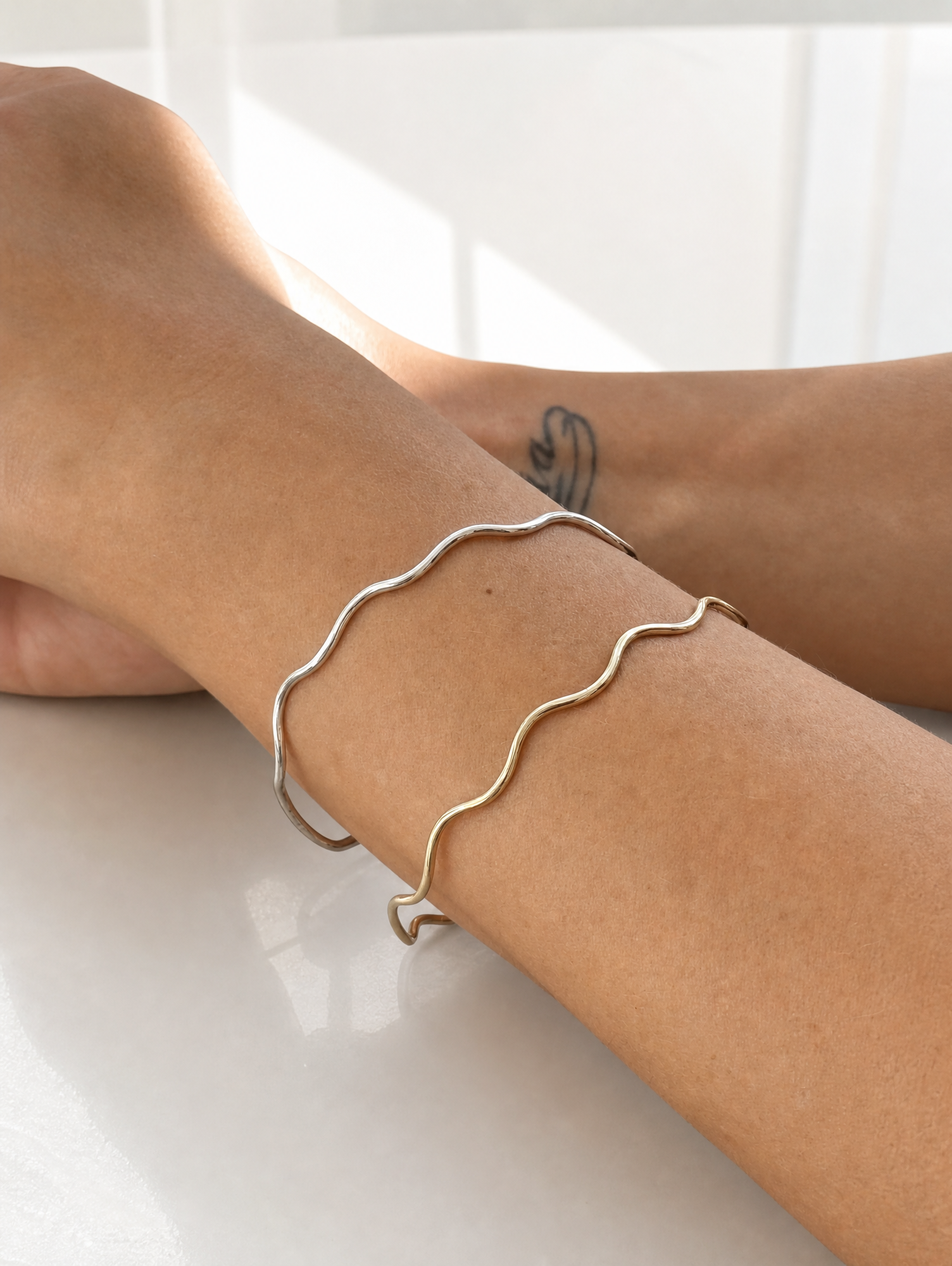 simple wave bracelet