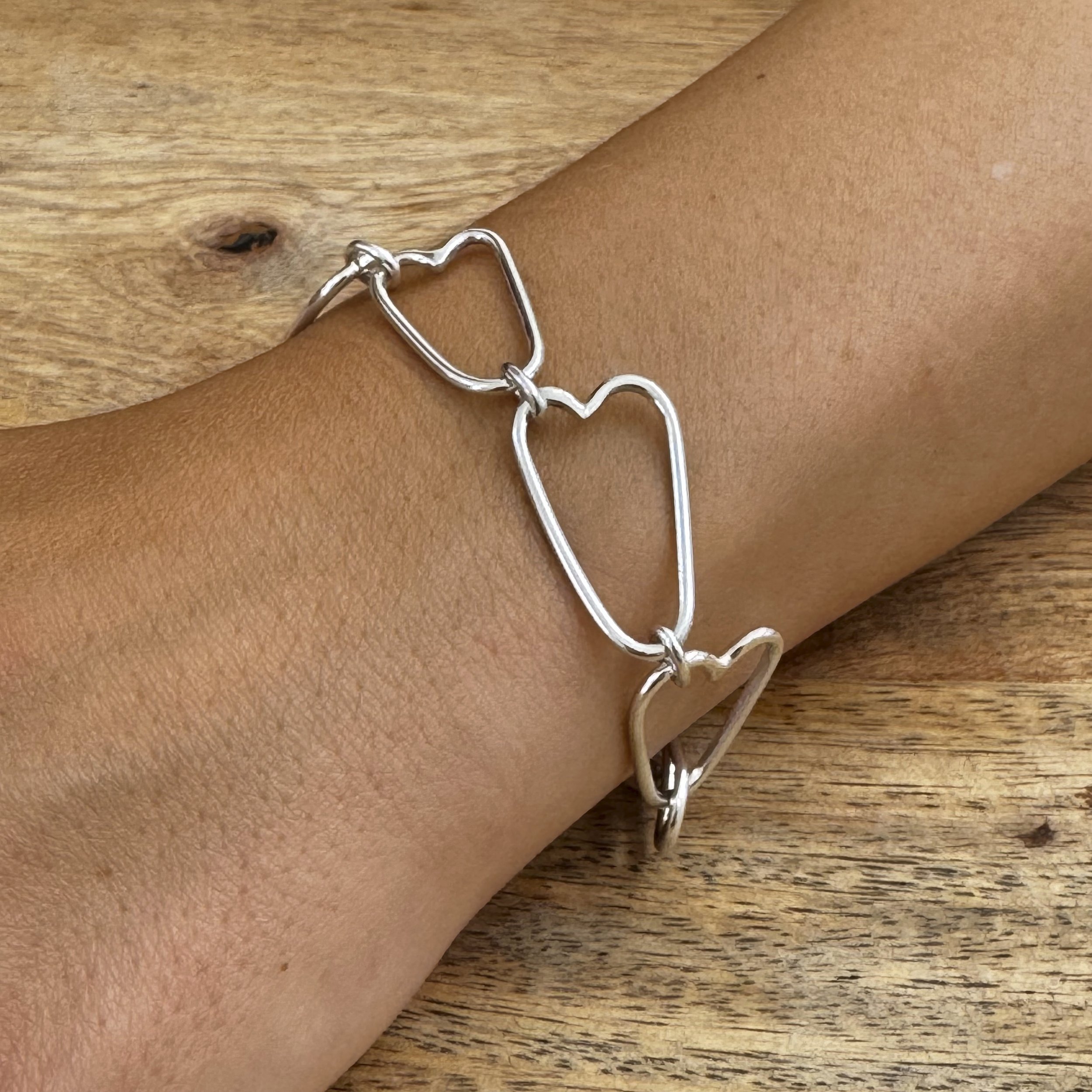 heart link chain bracelet