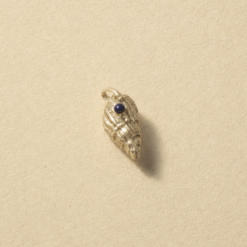 shell+pendant+lapis.png