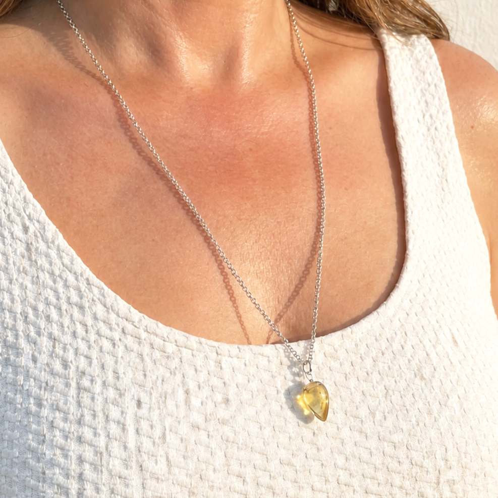 shell+pendant+on+model+1.png