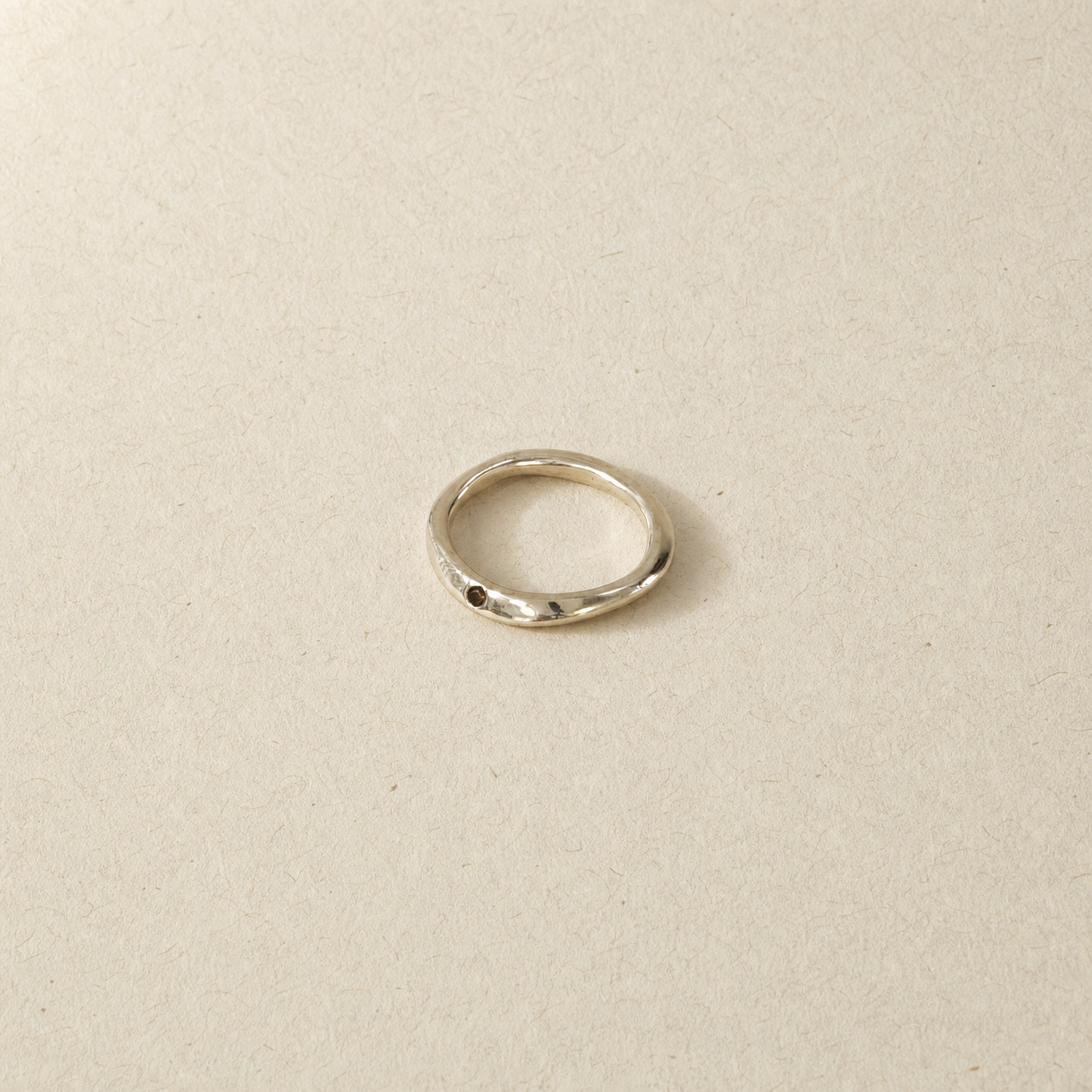 wavy ring smoky quartz.png