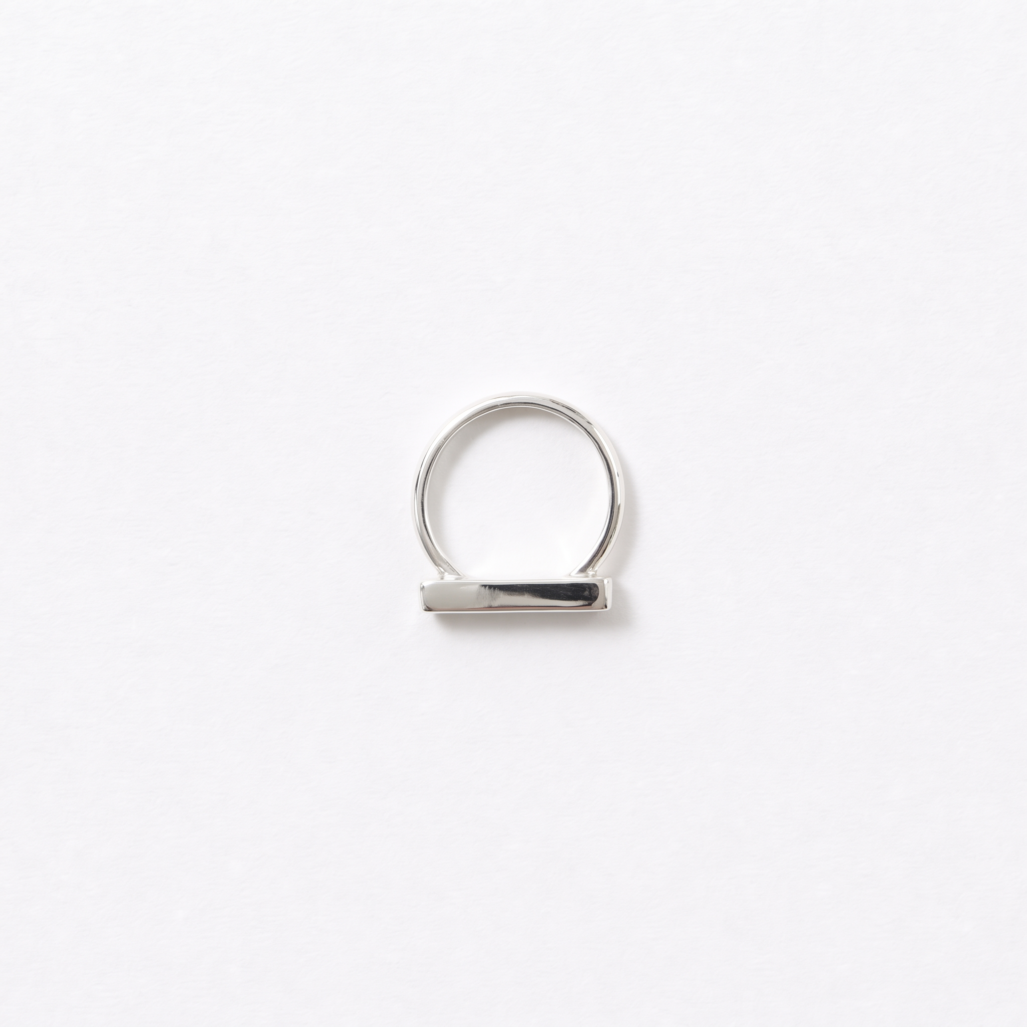 stick pearl whit ring top.png