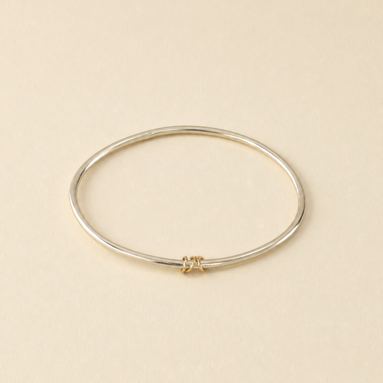 three+ring+oval+bracelet.png