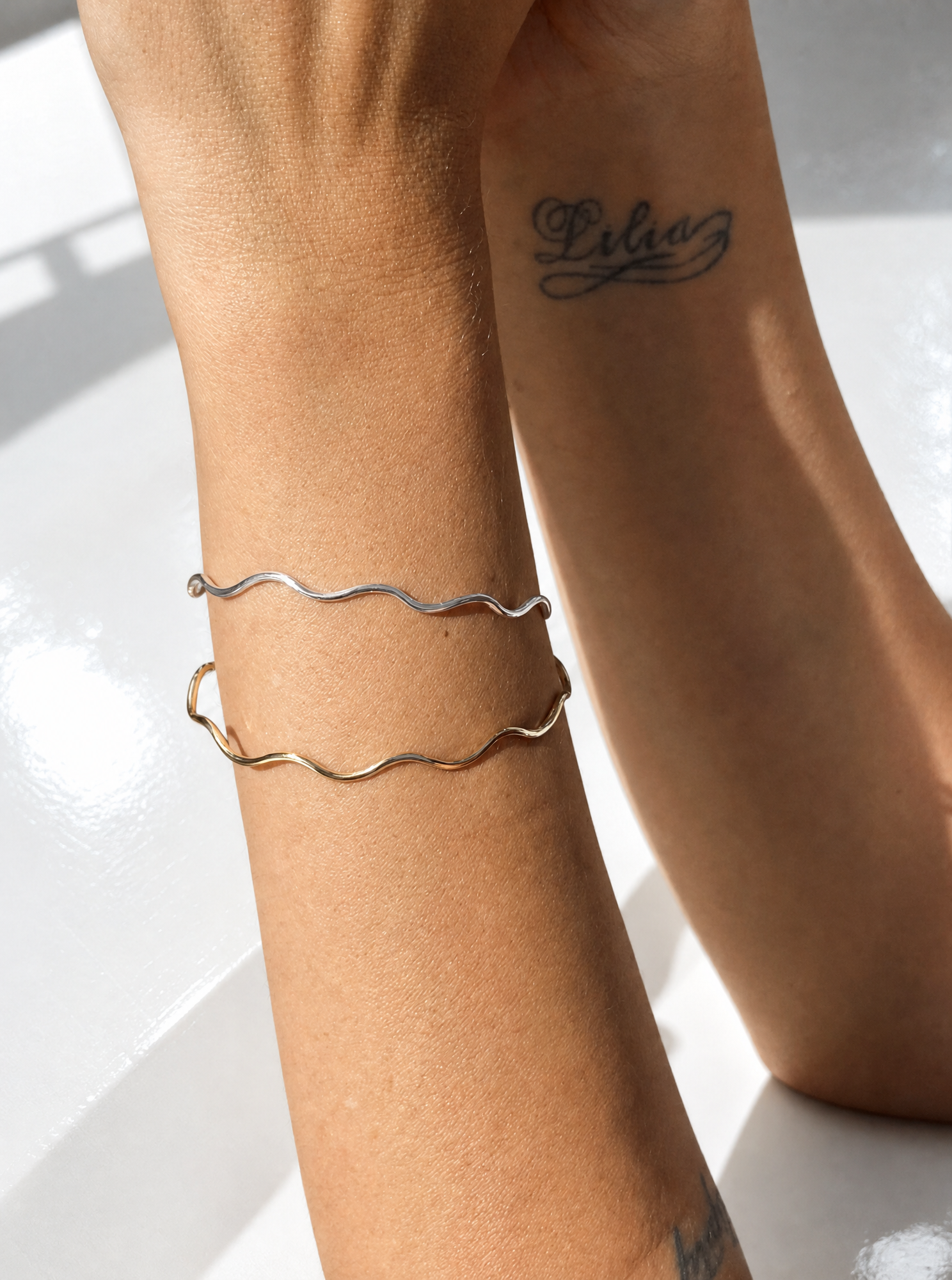 simple wave bracelet