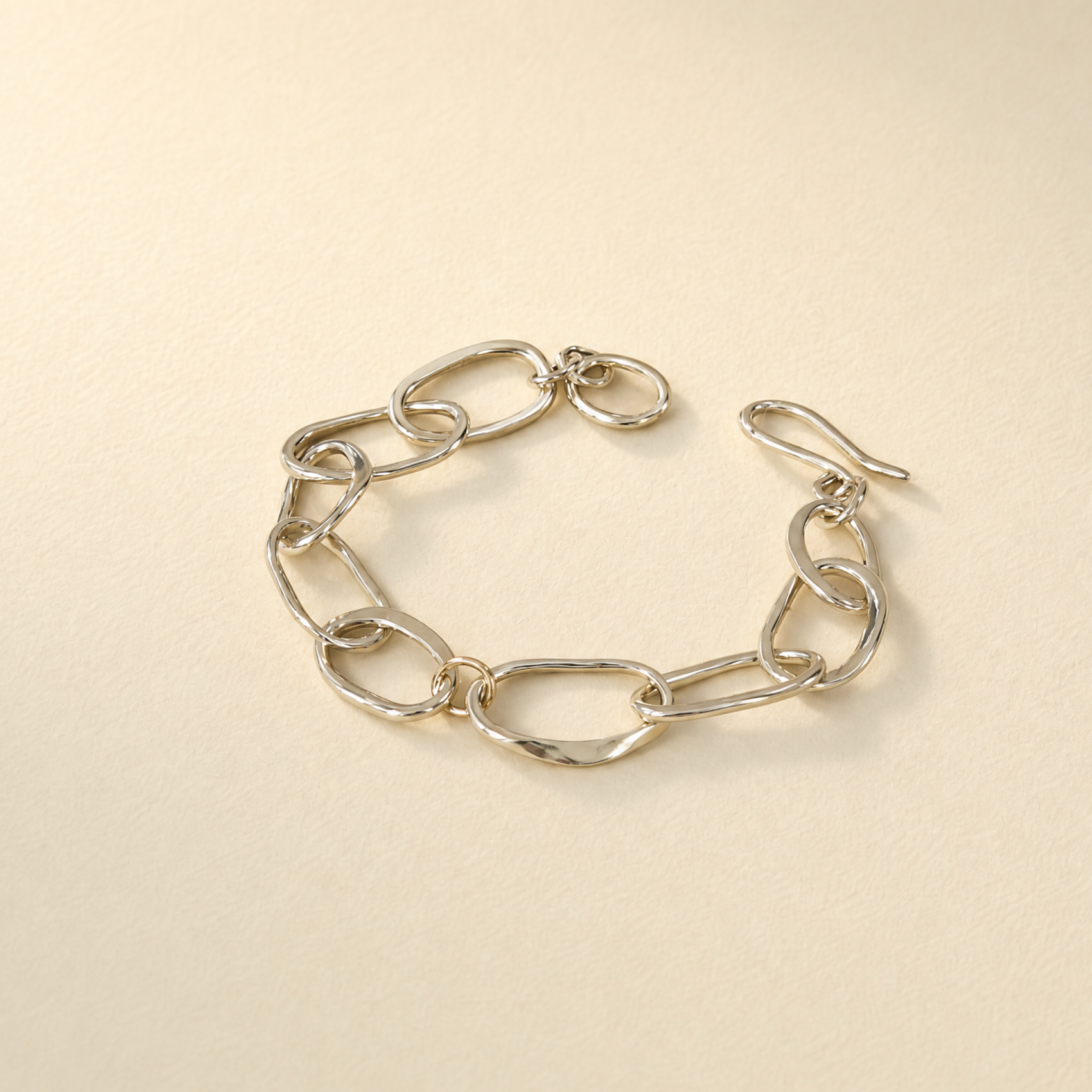 wavy+links+bracelet.png