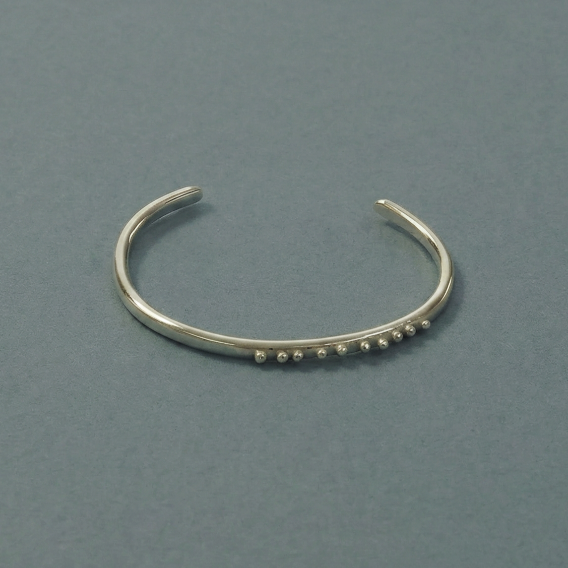 dots cuff silver bronze