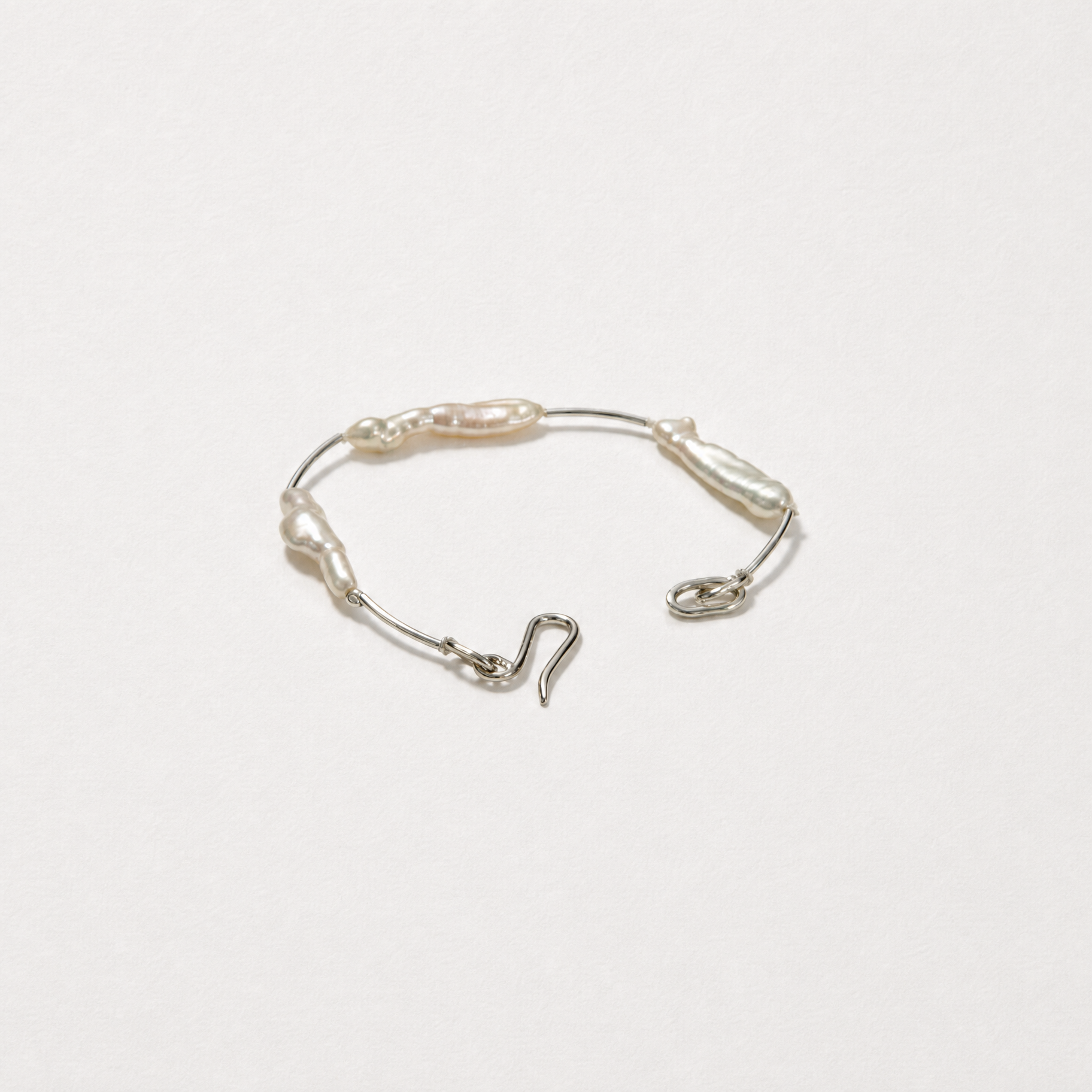 stick pearl white bracelet