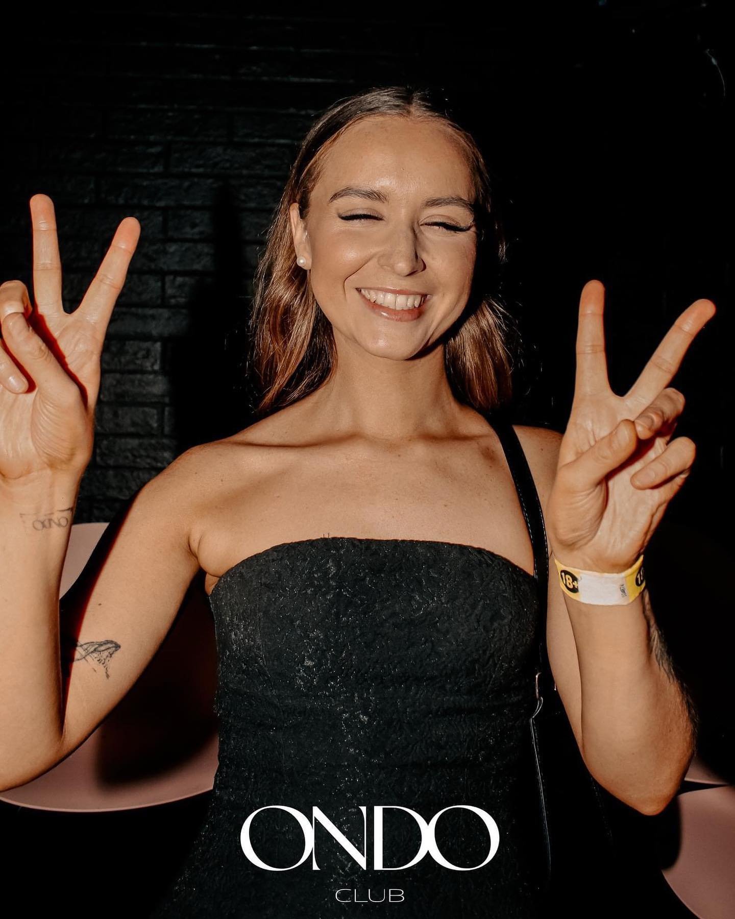 Peace ✌🏼 

See you tonight from 9pm.