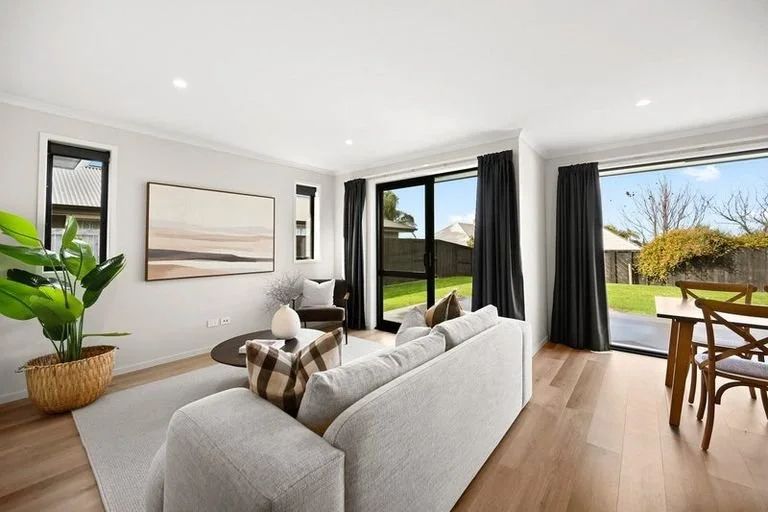 Home Staging Hamilton - Real estate home staging for sale to maximise sale with modern, neutral high end pieces.
