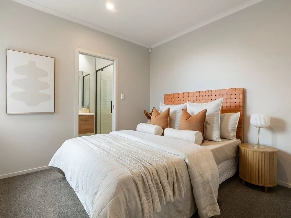 Home Staging Hamilton - Real estate home staging for sale to maximise sale with modern, neutral high end pieces.