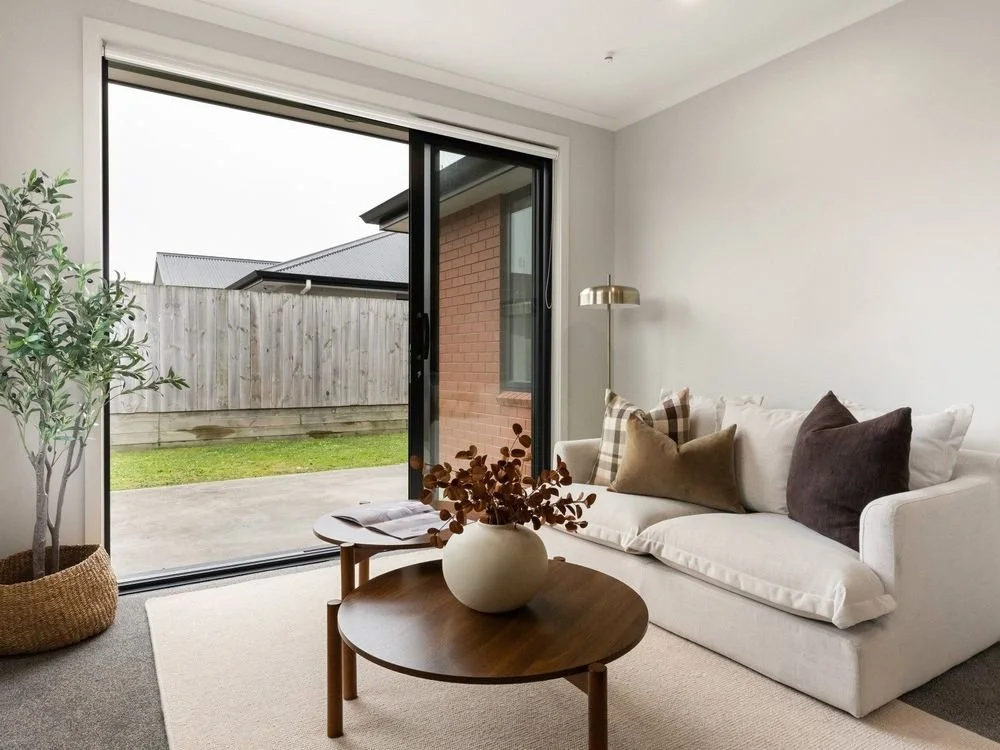 Home Staging Hamilton - Real estate home staging for sale to maximise sale with modern, neutral high end pieces.