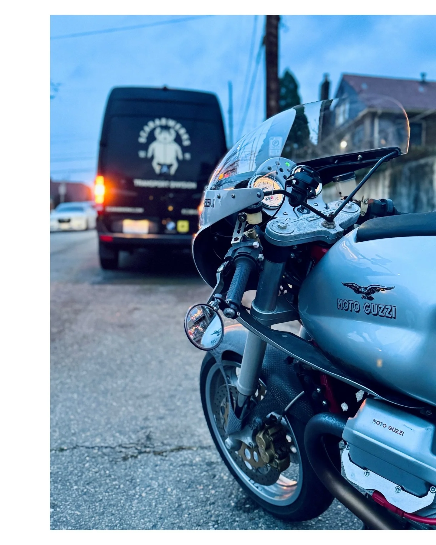 Last minute Christmas gift for Thomas. What an awesome bike, this V11 #guzzi . This bike is a beast and after we rebuilt the injectors, cleaned the throttle bodies and did a full tune-up it&rsquo;s ready for some more twisties.  We will miss this one