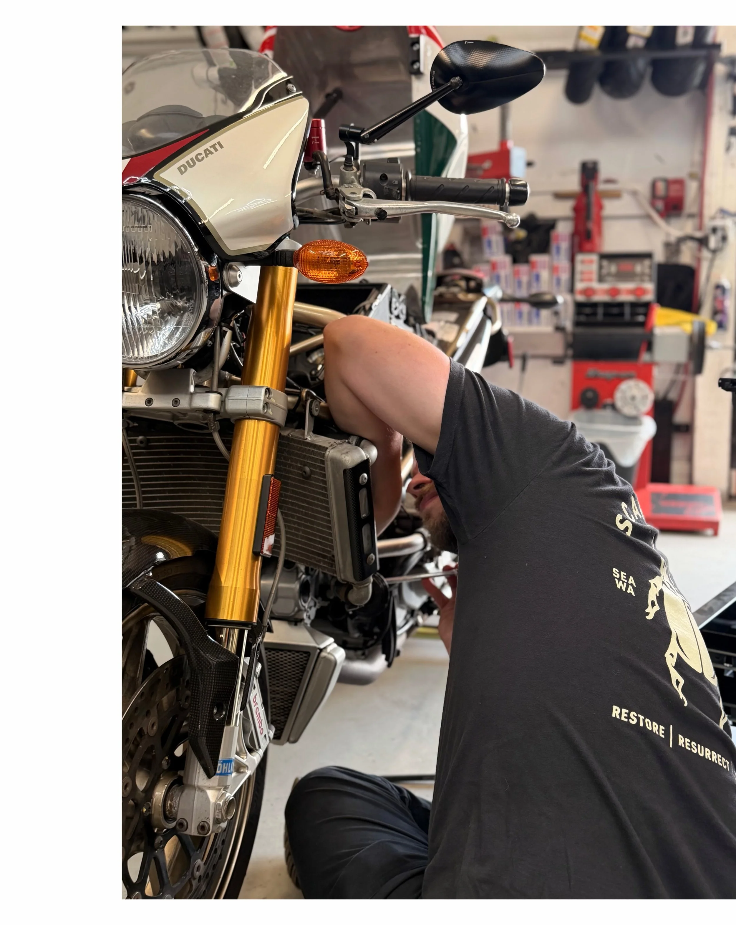 Ducati Tricolore tunning by the great St. Logan il meccanico.