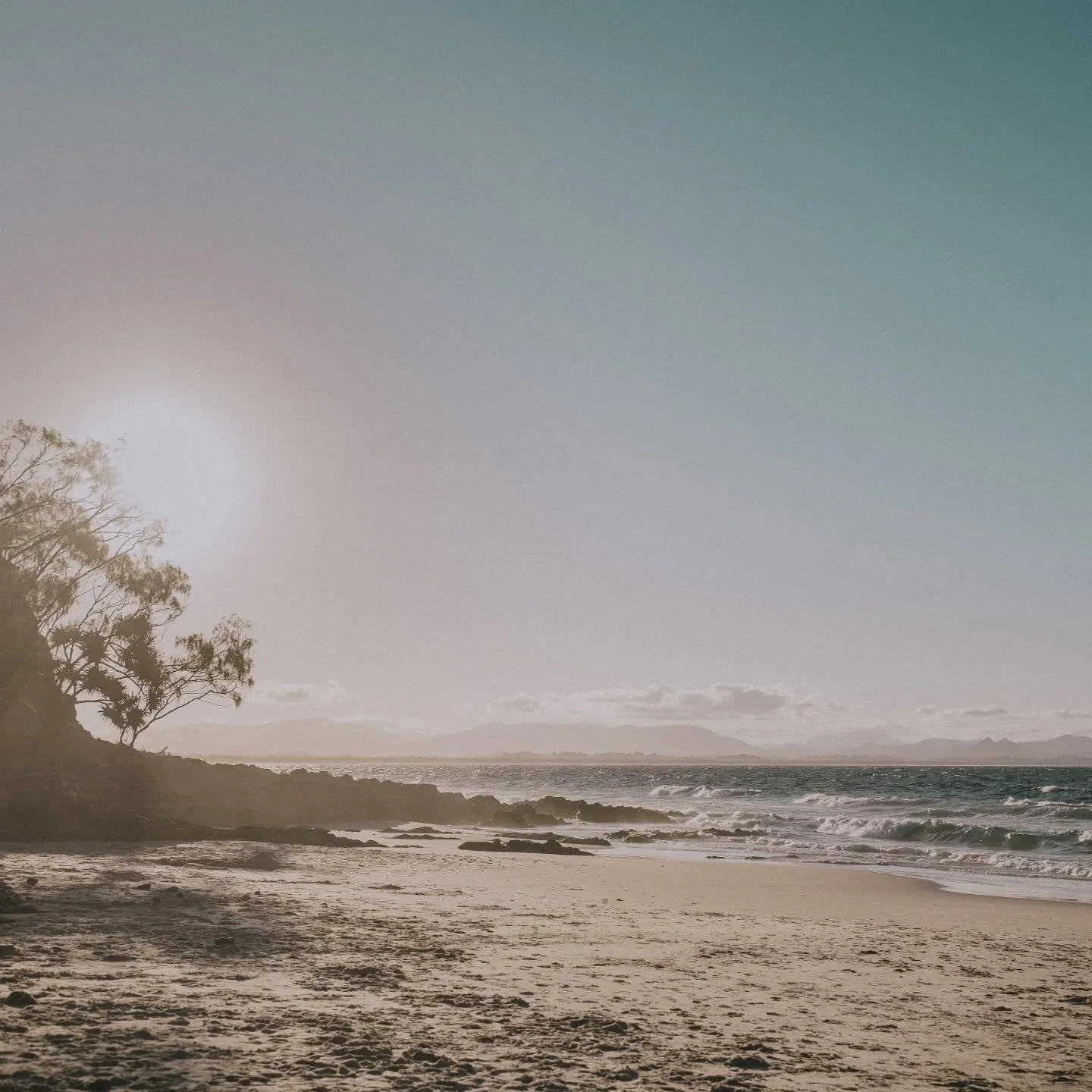 If paradise had an address, there&rsquo;s a strong chance it would be Wategos Beach. 

Tucked beneath the Cape Byron headland, this little heavenly beach is all about crystal-clear water, gentle waves, and golden sand.

We&rsquo;ve seen Dolphins crui