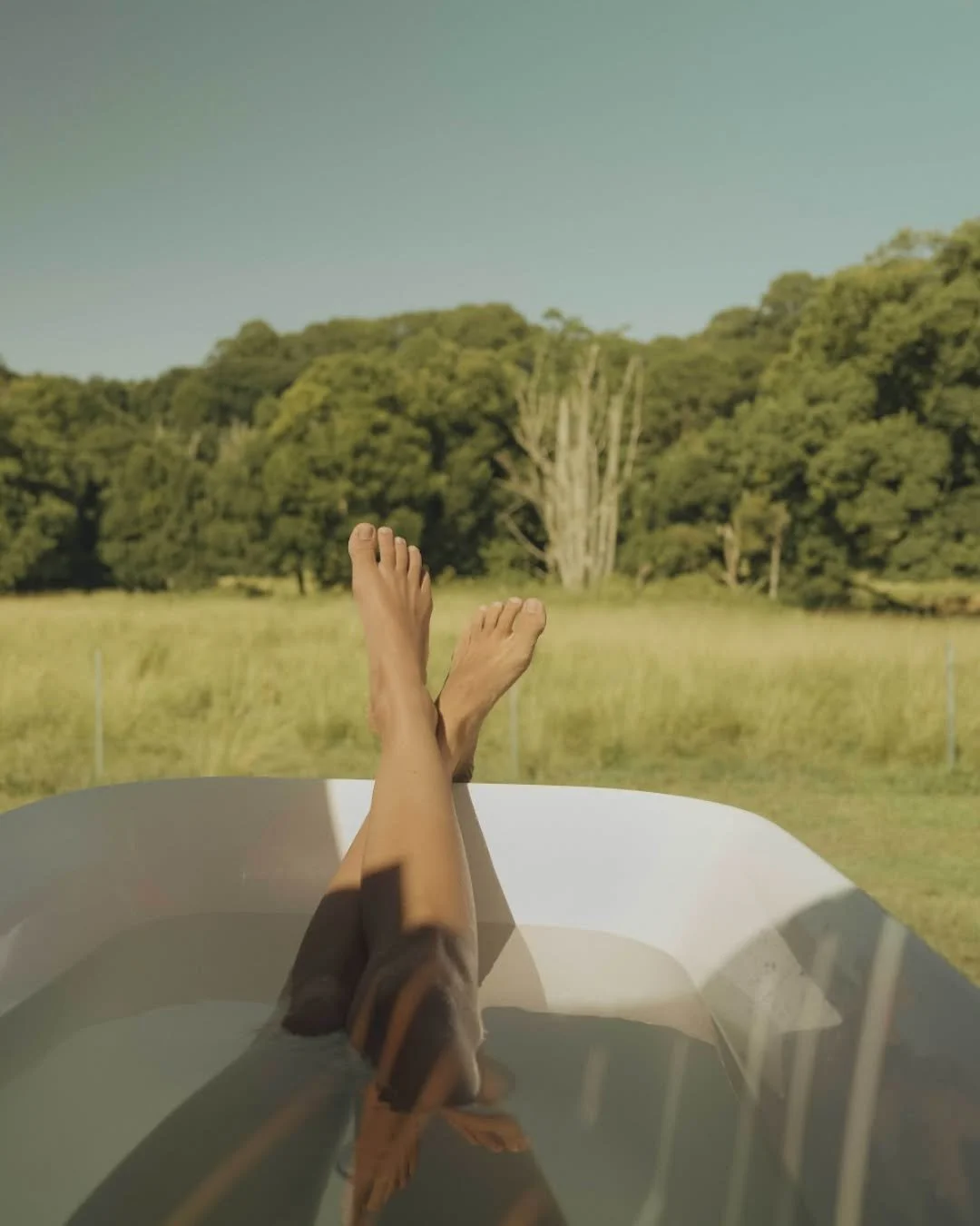 Most people pop in for a quick soak but end up in there for a few hours, and come out like happy, wrinkled, prunes 🥰

The air is about 16 degrees, but the water&rsquo;s delightfully warm. The steam comes up off the valley and the sky goes from peach