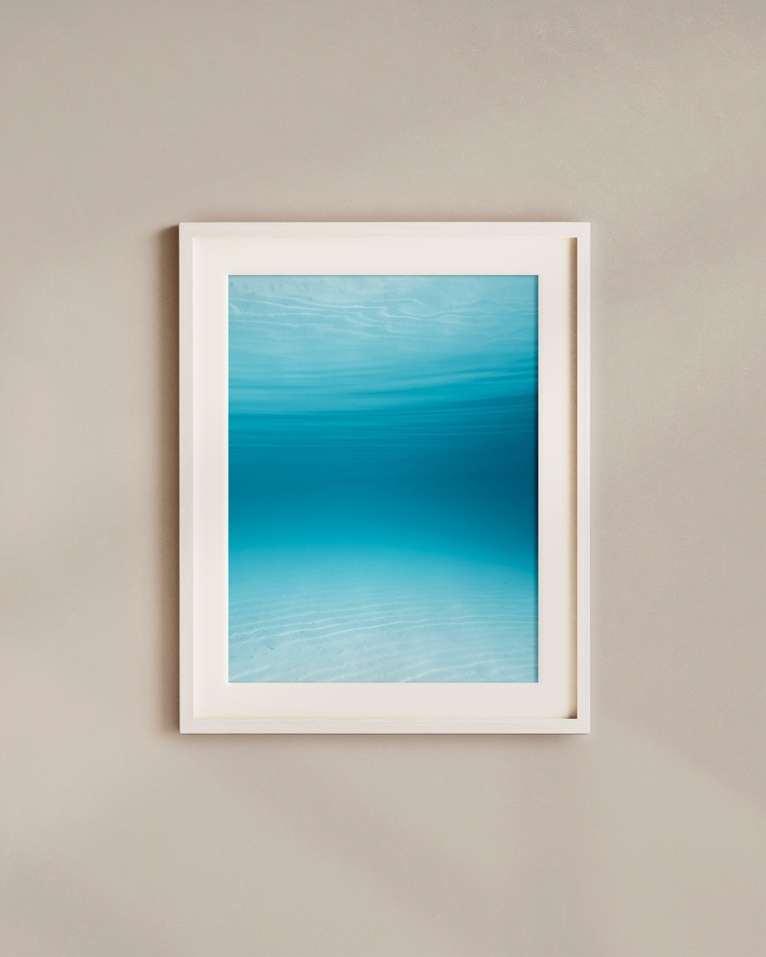 blue-mirror-white.png