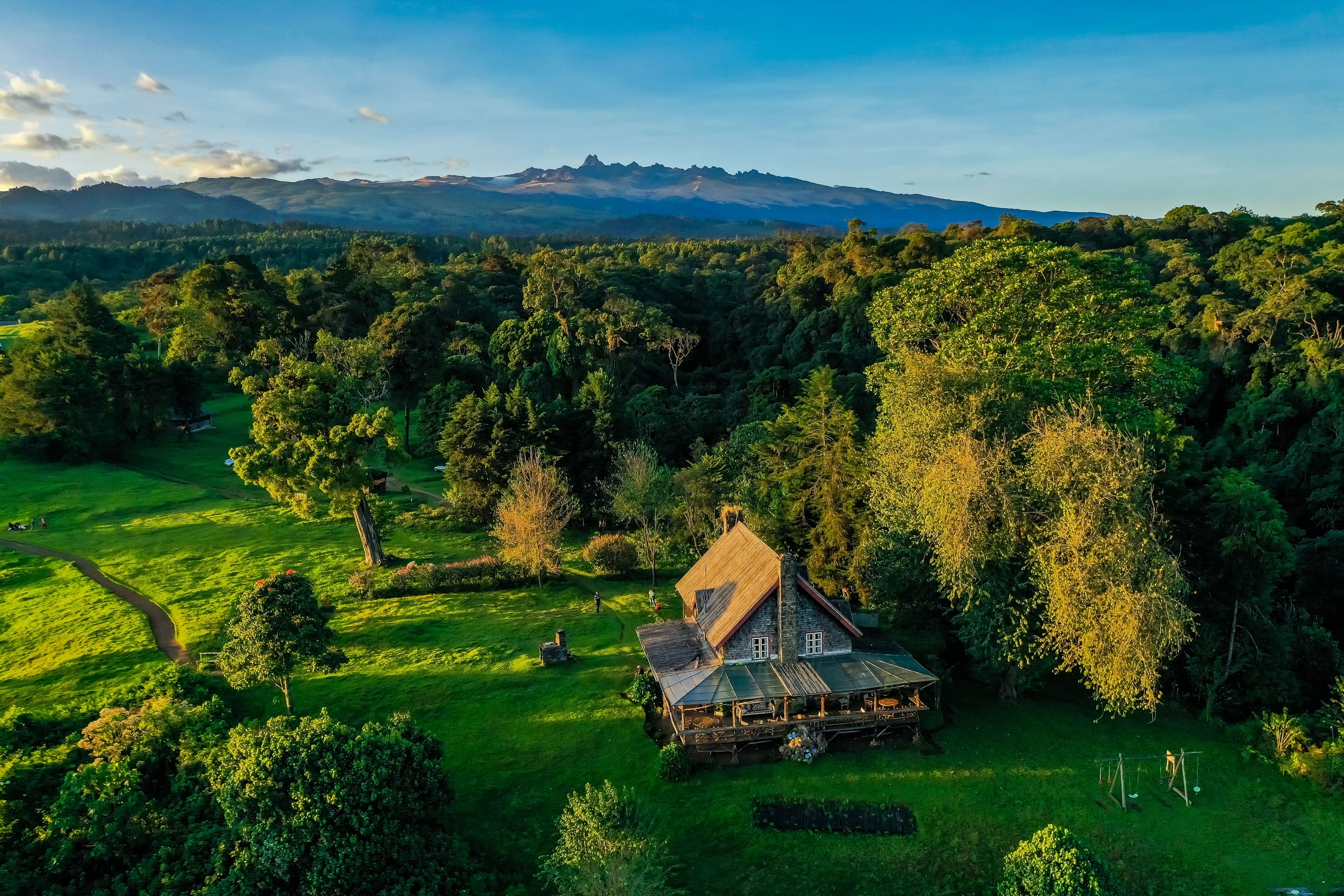 Mt_Kenya_Castle_Lodge.jpg
