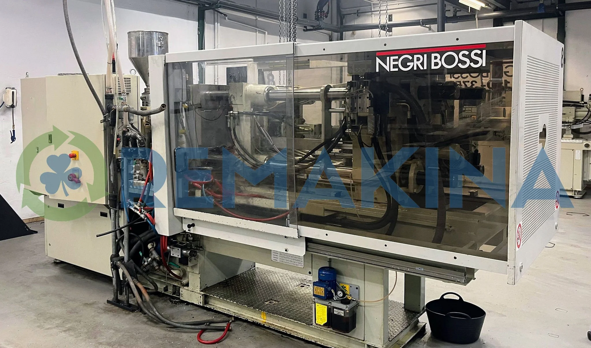 Máquina de moldeo por inyección Negri Bossi Canbio 110t completa