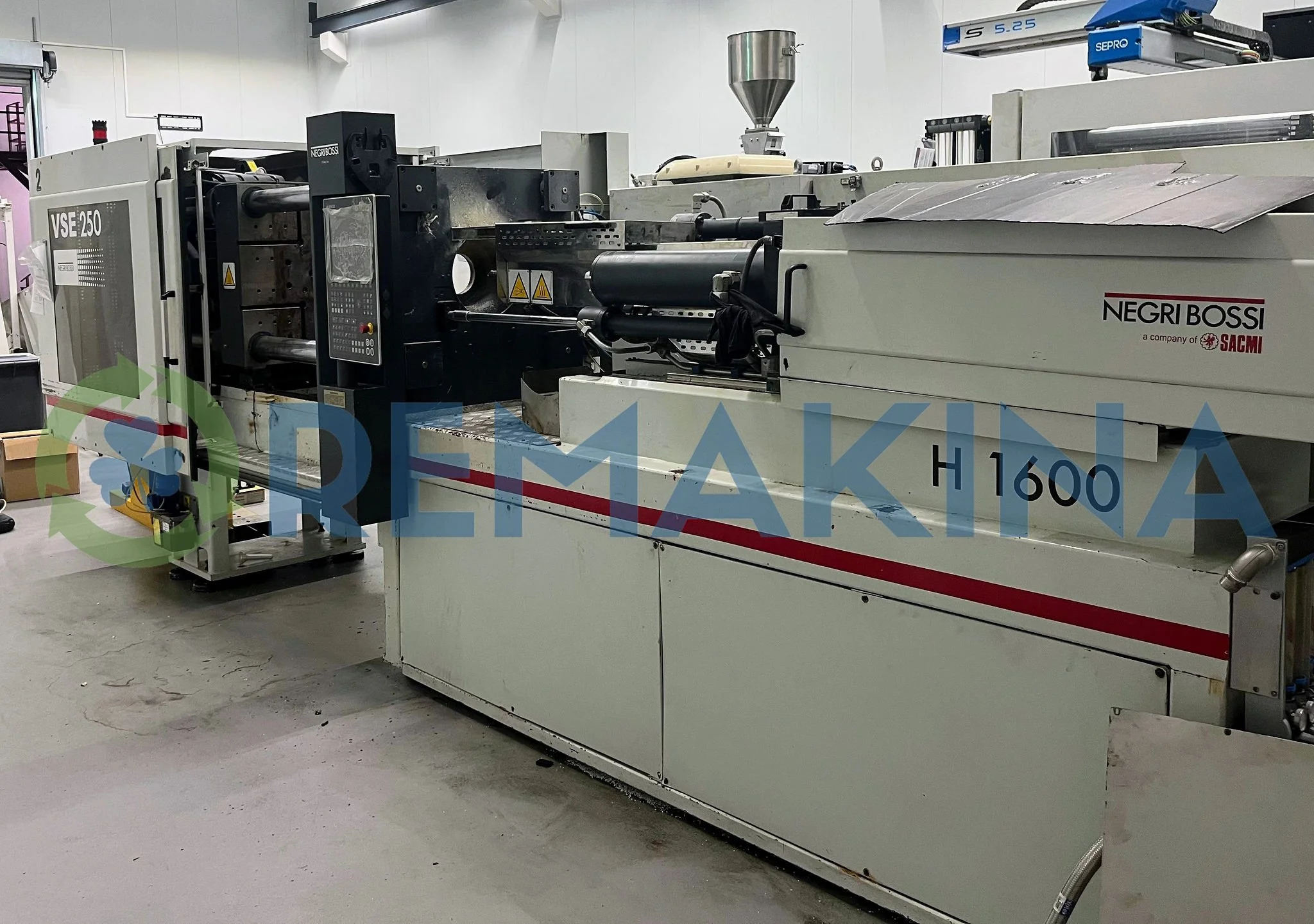 Negri Bossi VSE 250 Máquina de moldeo por inyección con panel de control