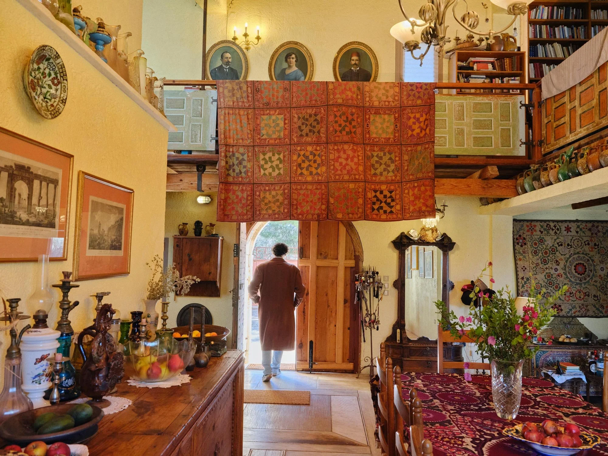 Maison_Racine_Address_The_Invincible_Tower_Leaving_the_House.jpg