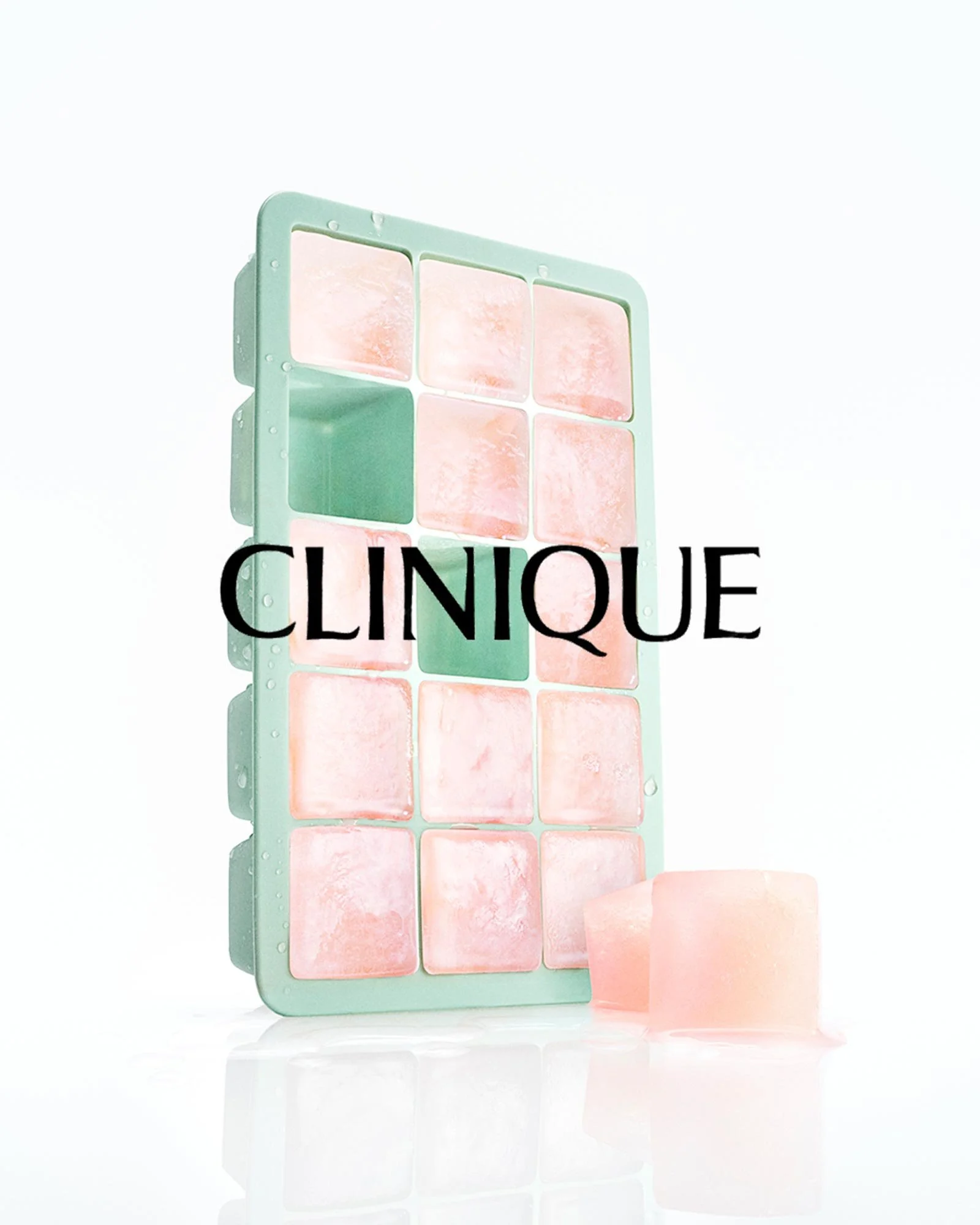 Maison_Racine_Clinique_Moisture_Surge_Ice.jpg