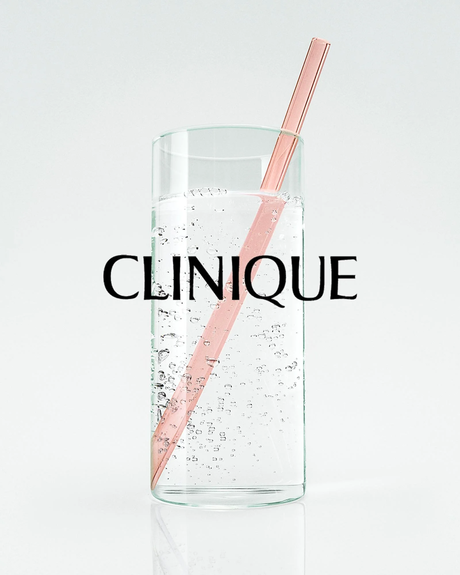Maison_Racine_Clinique_Moisture_Surge_Water.jpg