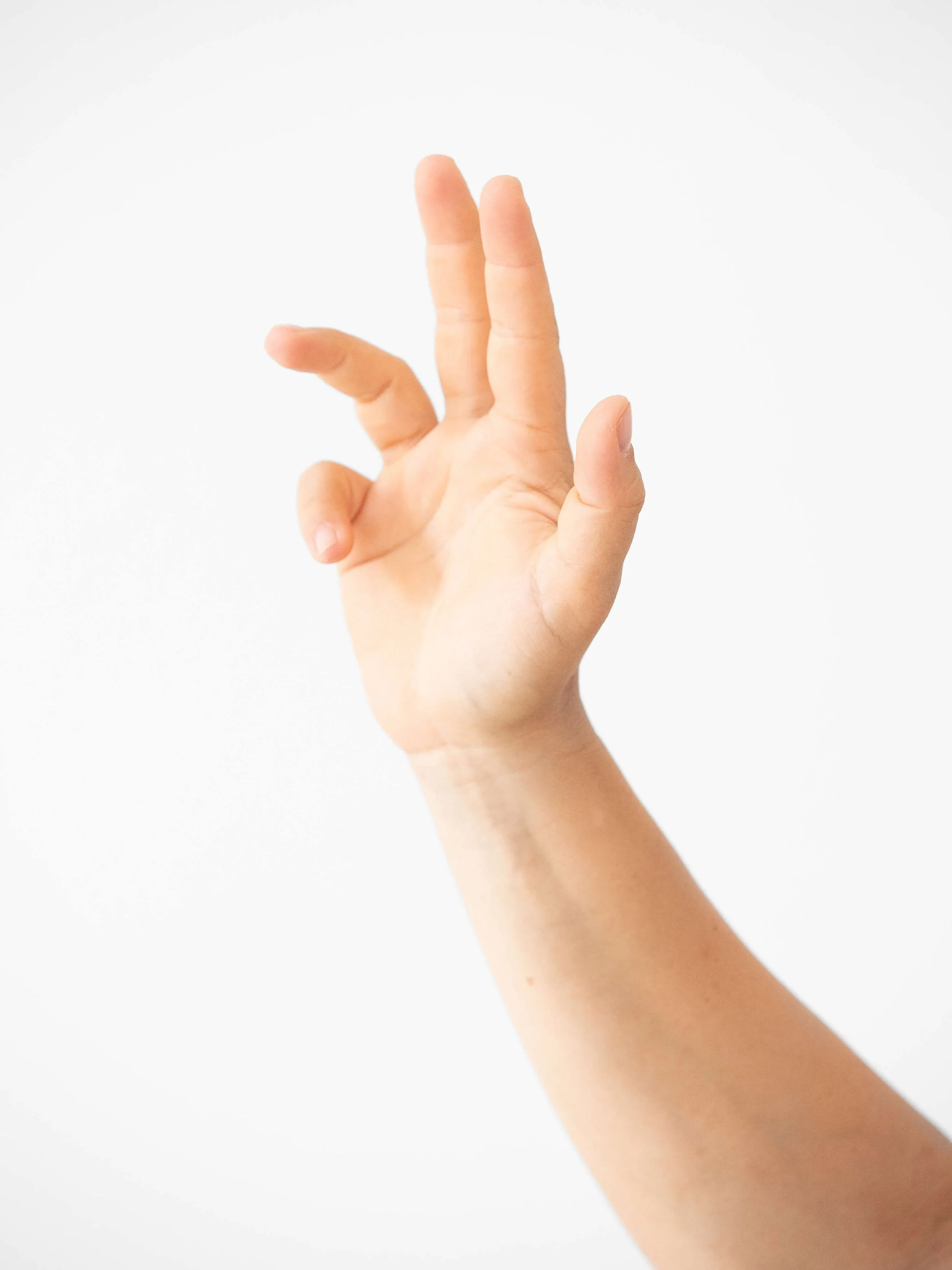 Fingerstreckung bei Morbus Dupuytren - Handtherapie bei Die Handwerkerei Wien