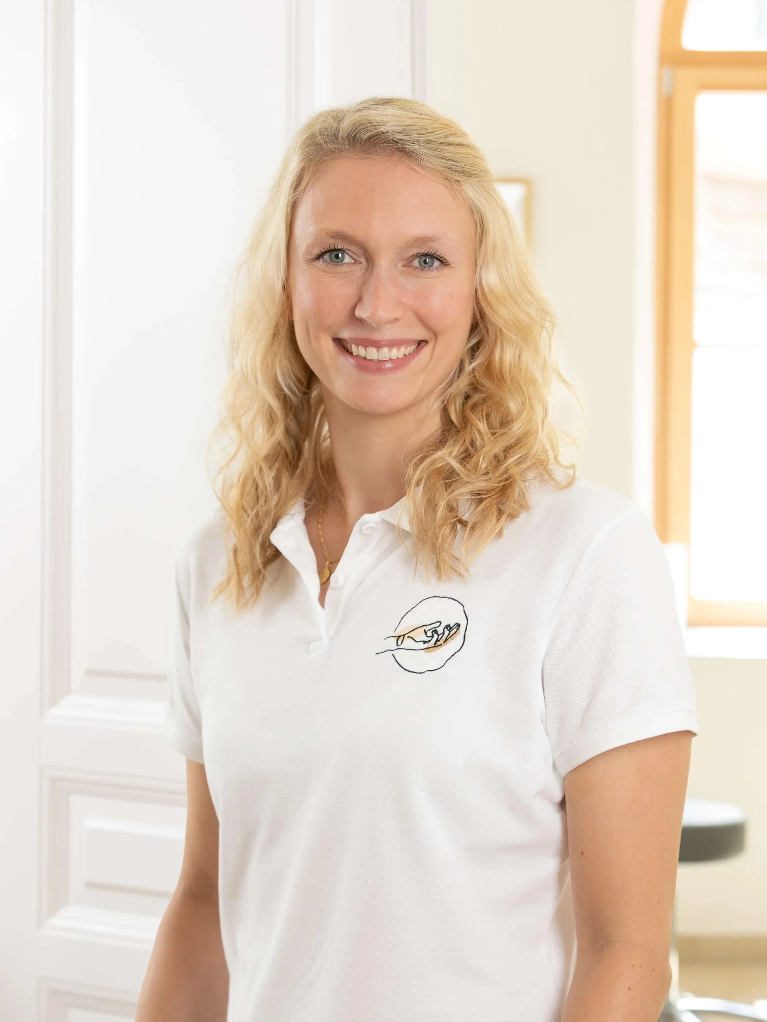 Stephanie Riesenhuber BSc, zertifizierte Handtherapeutin bei Die Handwerkerei Wien