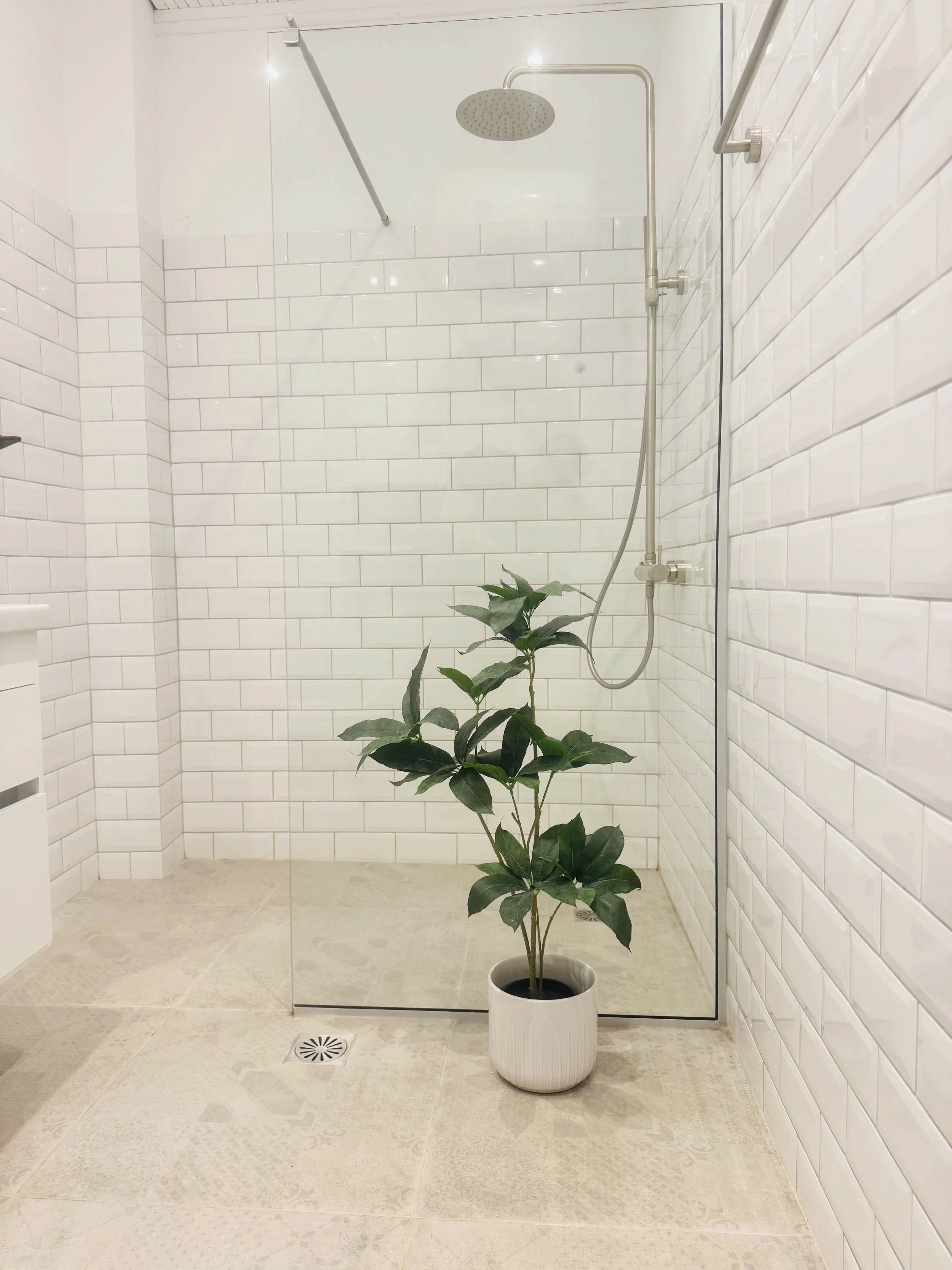 First Floor Shower at The Yellow House Kassiopi Villa 