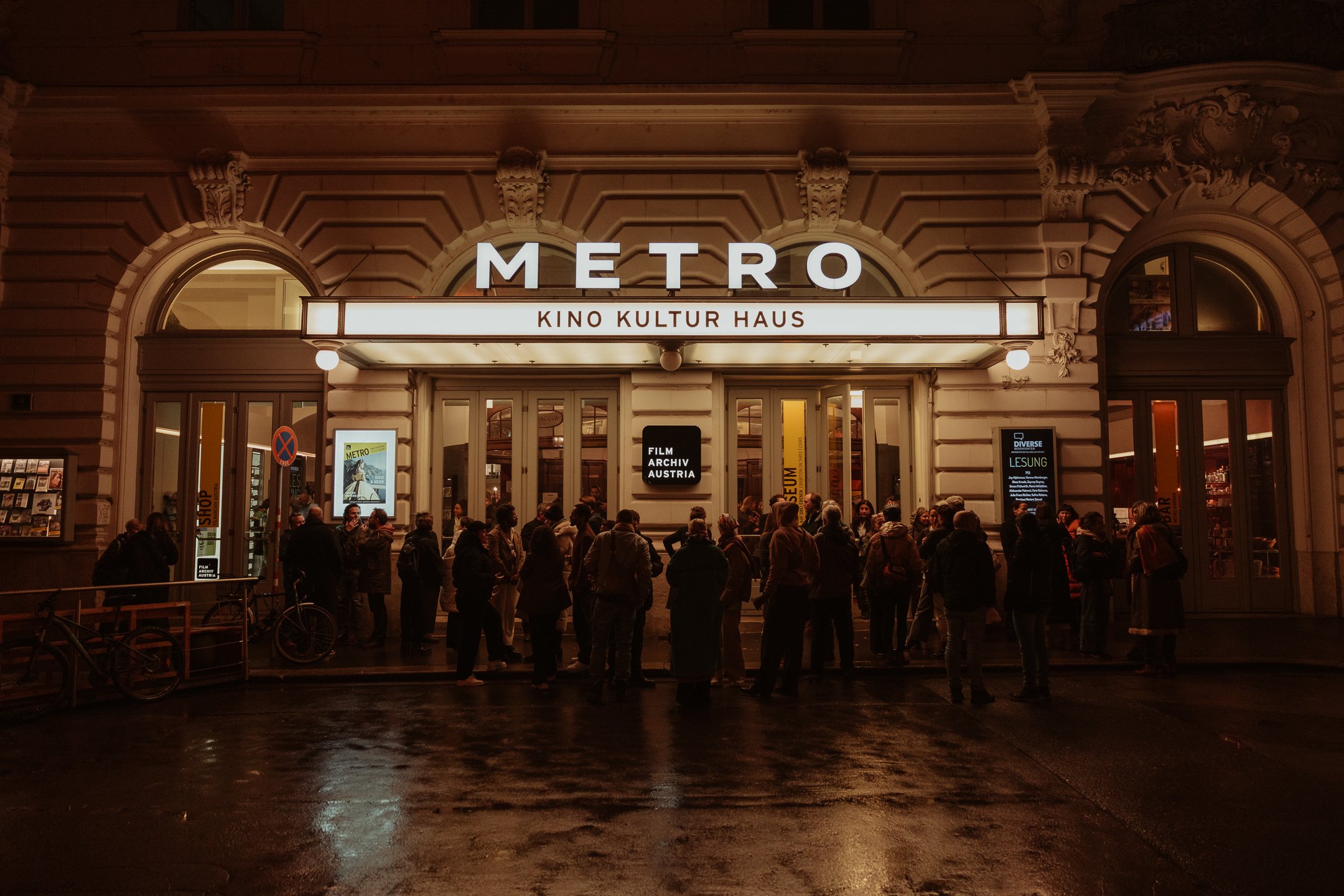 LESUNG IM METROKINO