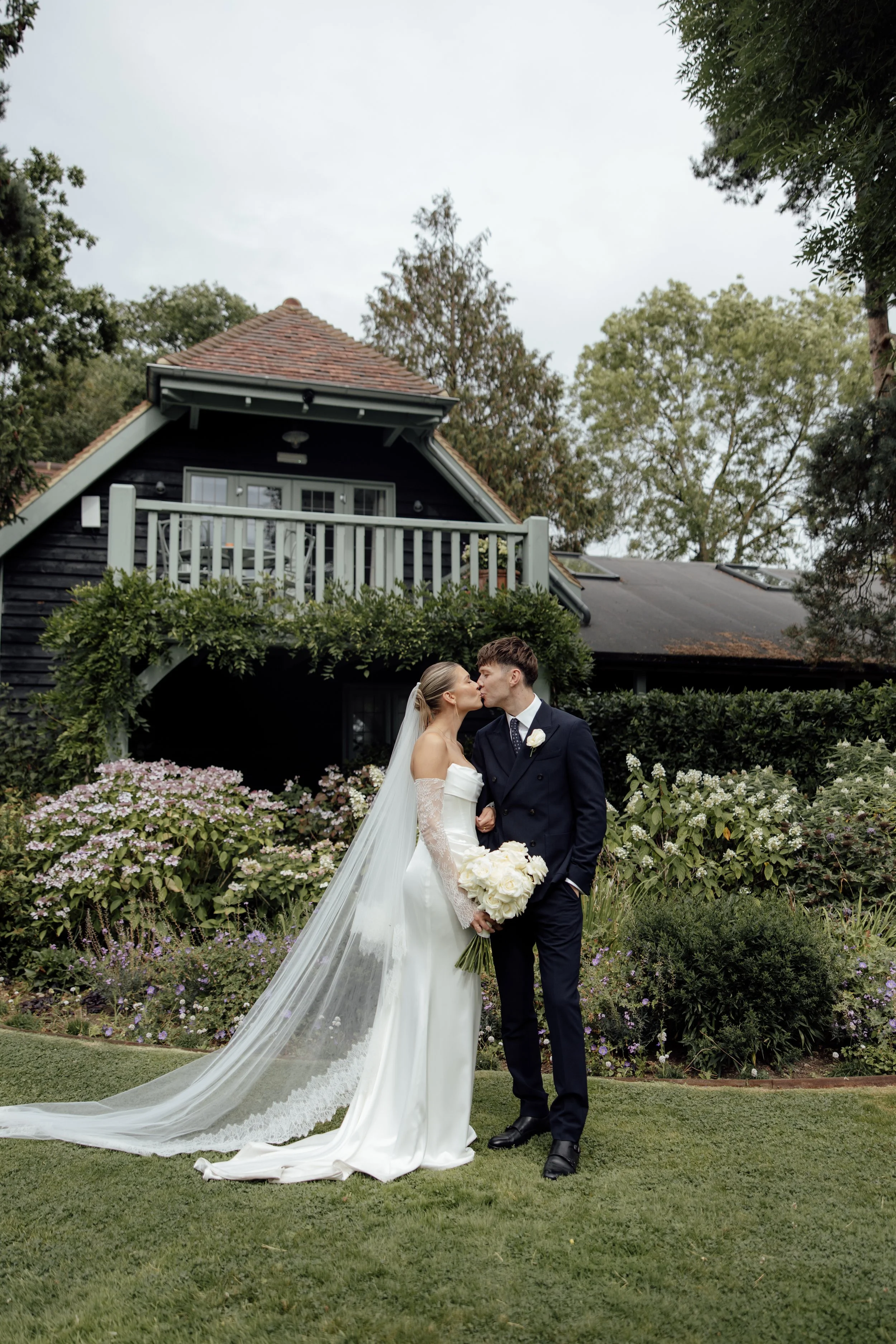 BaddowParkWedding-068.jpg