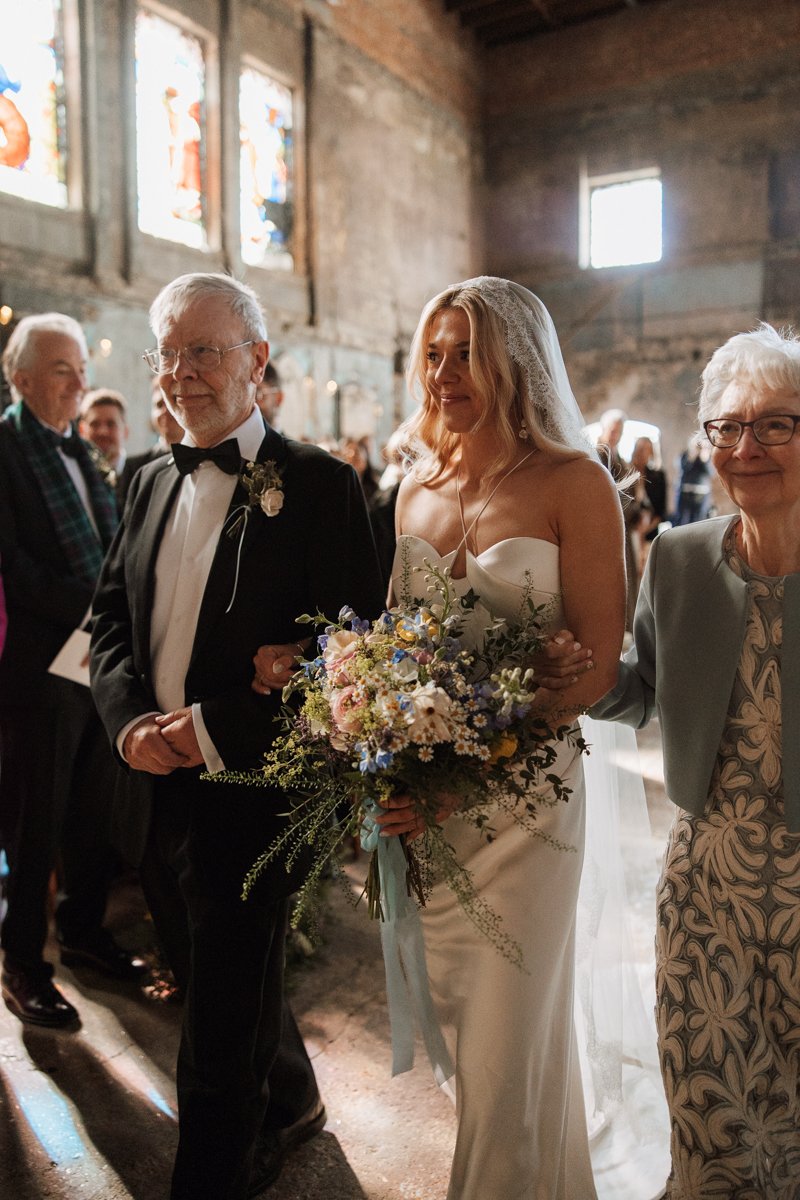 LondonWeddingPhotographerAsylumChapel-019.jpg
