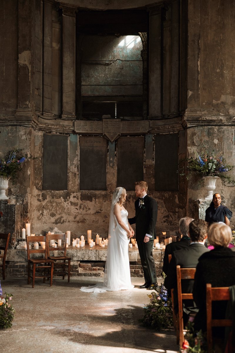 LondonWeddingPhotographerAsylumChapel-021.jpg