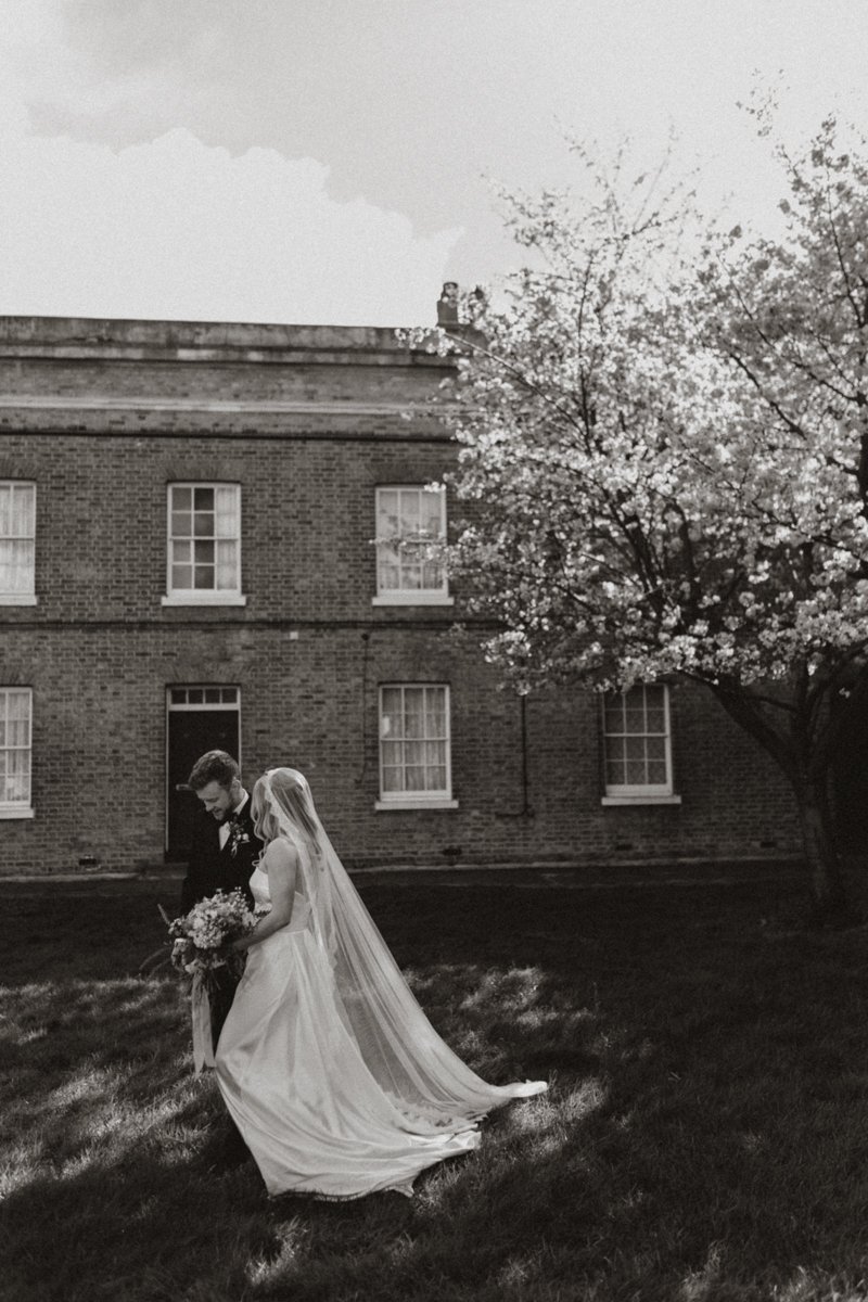 LondonWeddingPhotographerAsylumChapel-059.jpg