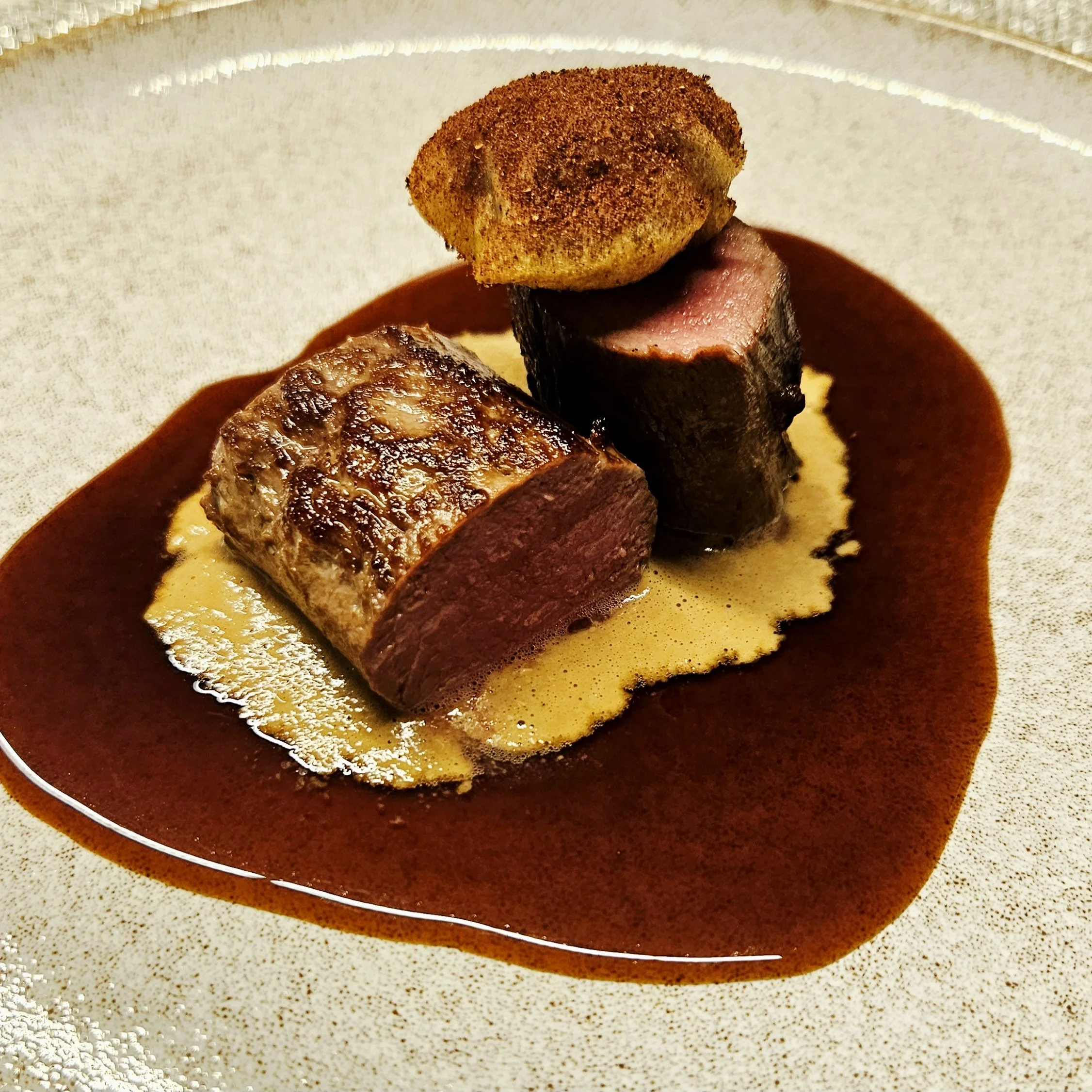 Reh I Himbeere I Kaffee I Pommes Soufflées