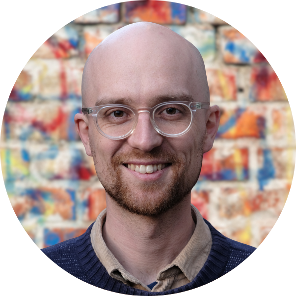 Headshot of Tom Bell