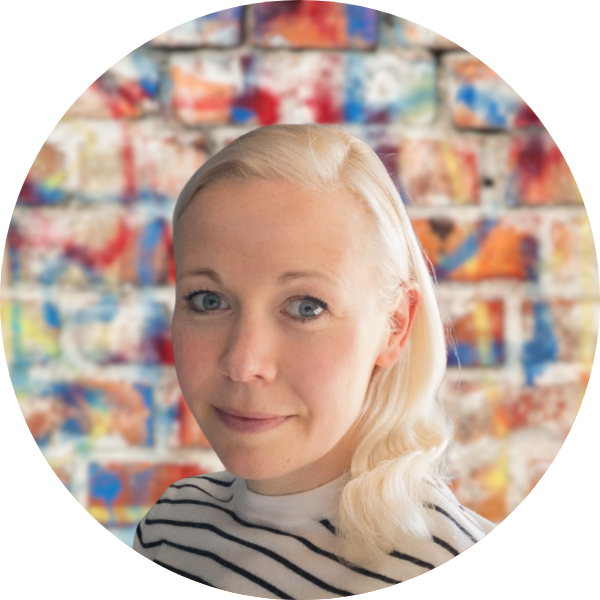 Headshot of Su Moore