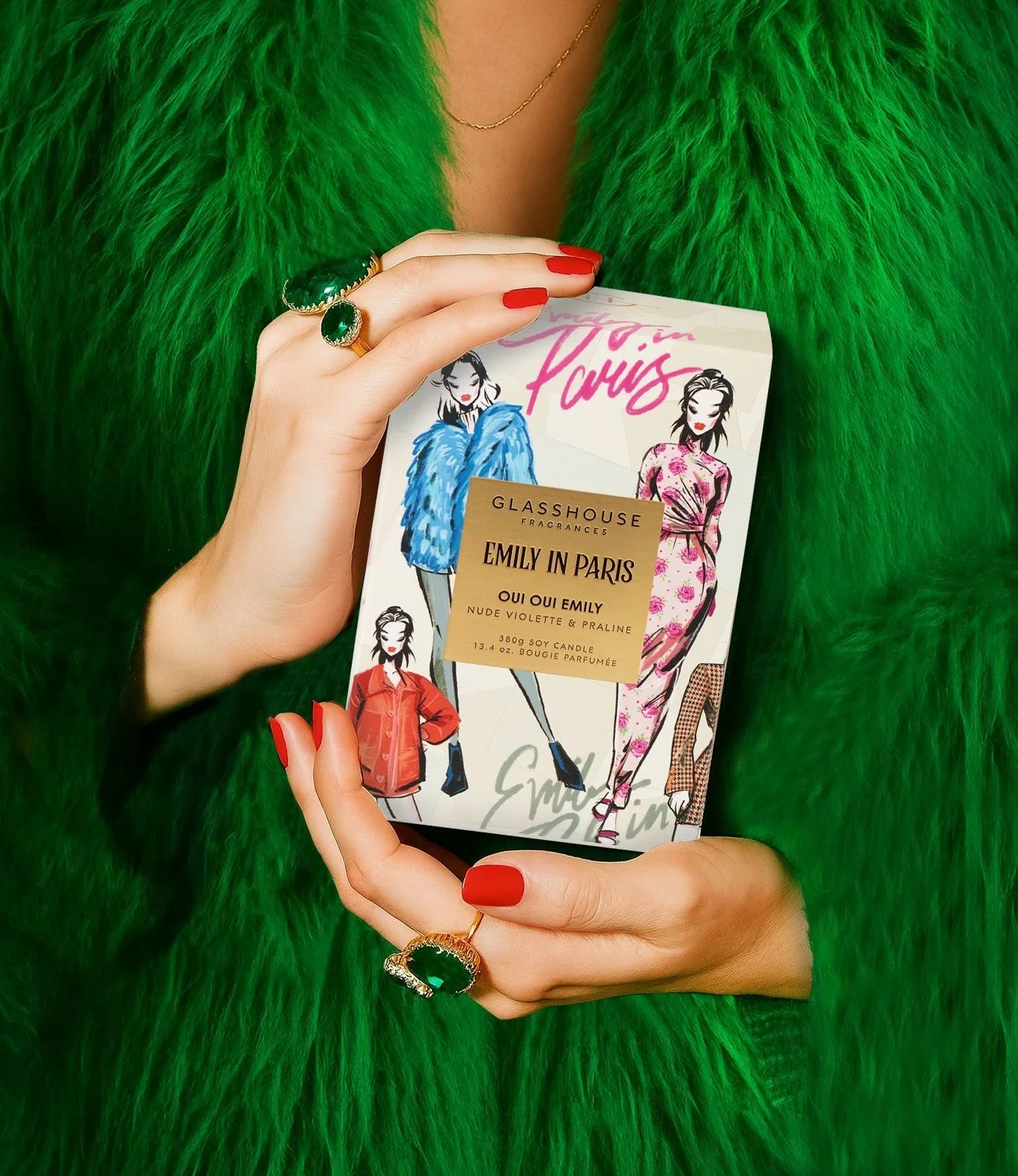 Bonjour 💋

Season five of Emily in Paris calls for something tr&egrave;s sp&eacute;cial. Introducing Oui Oui Emily, created by Glasshouse Fragrances in partnership with Paramount - a Parisian blend of Nude Violette and Praline. Chic, playful, and un