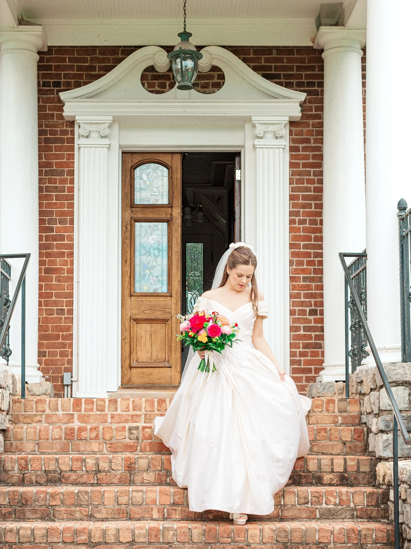 I love candid moments! This beautiful bride is on her way to her first look - such a pivotal part of the wedding day with so much joy and emotion!
