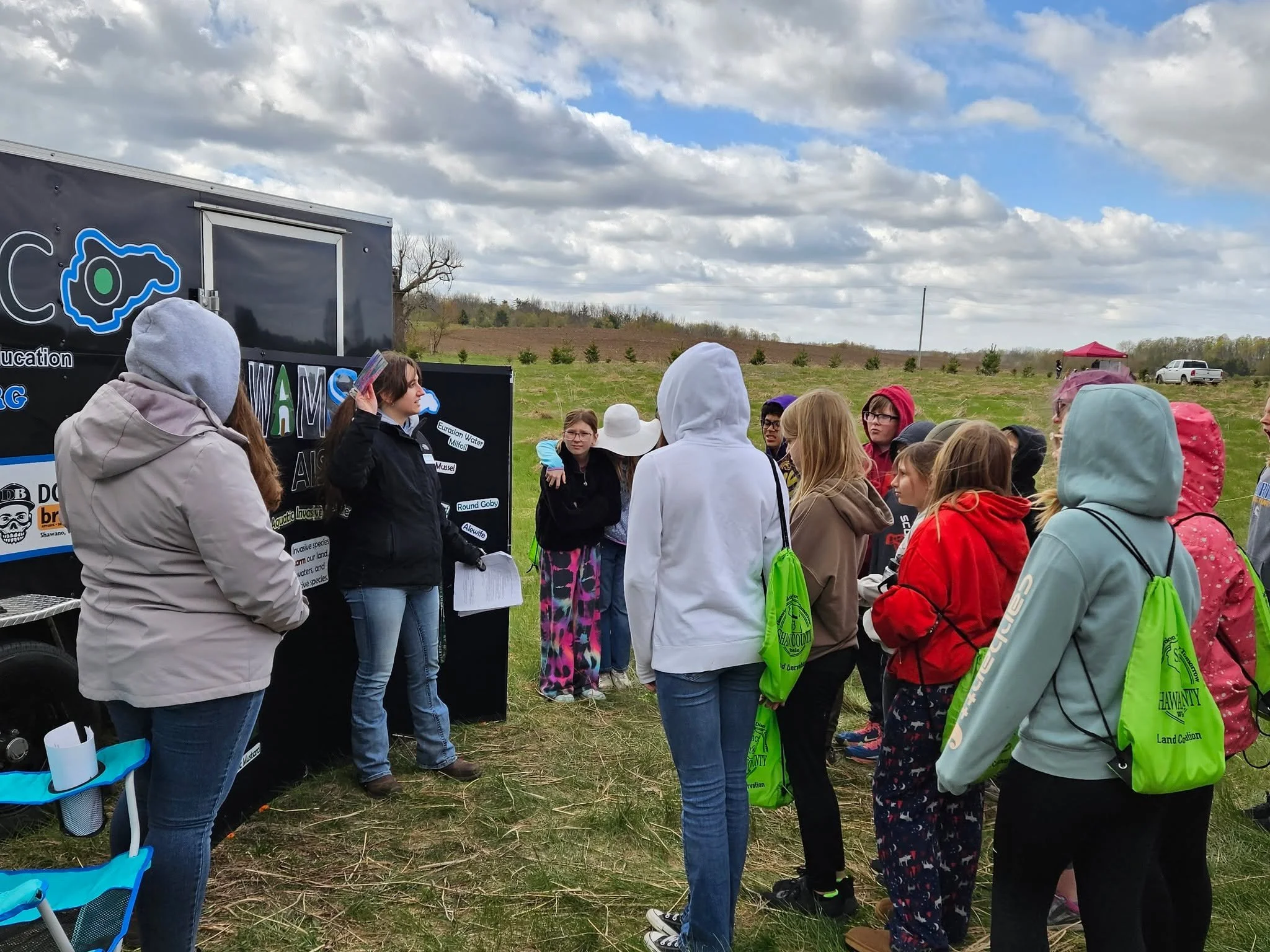 🌎💧 As the school year starts wrapping up, WAMSCO has been busy all across Shawano County helping inspire the next generation of water stewards! 🐟🌱

Recently, we traveled out to the west side of the county for both the Shawano County Land Conserva