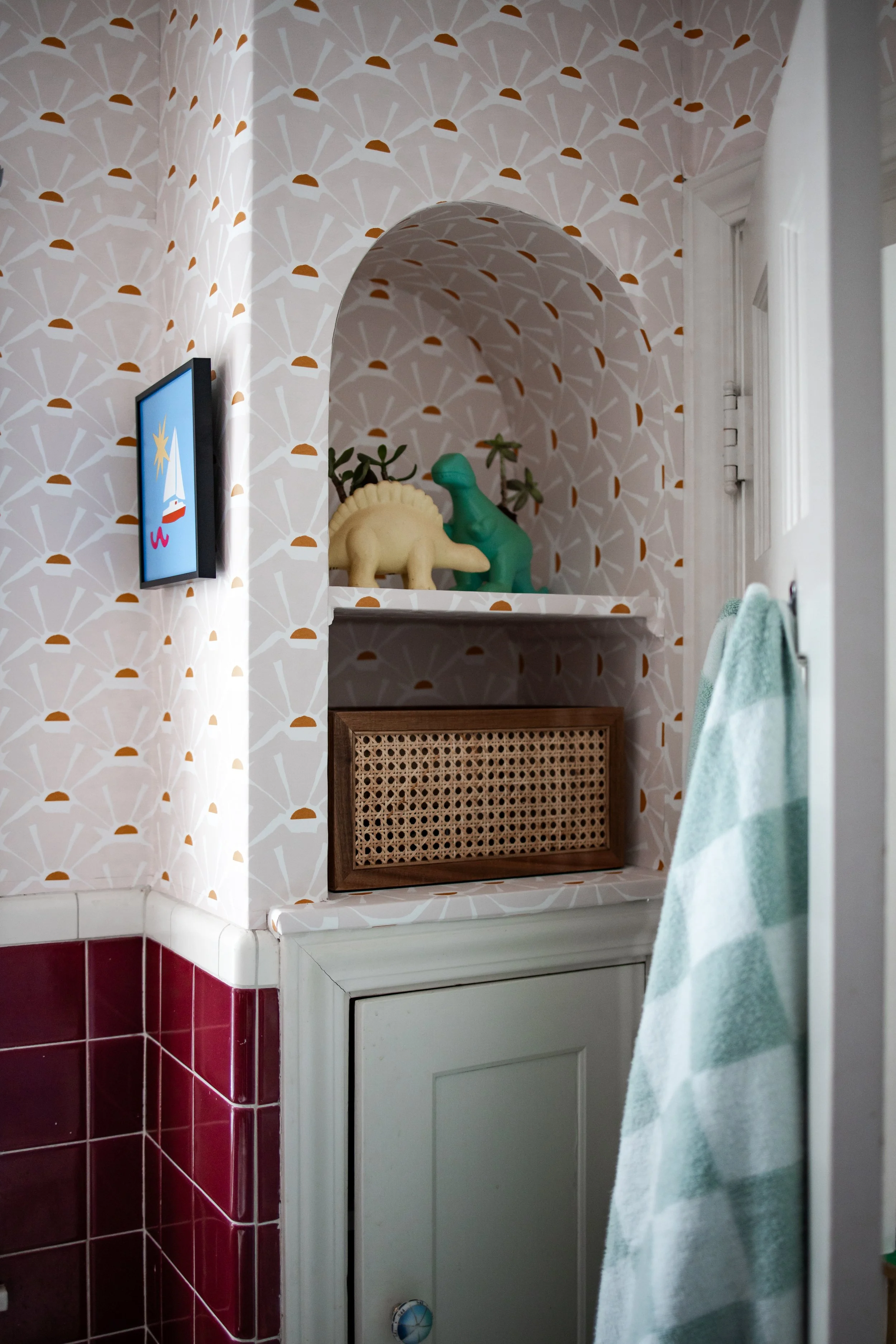 Vintage bathroom, kids, Jack-and-Jill, Shaker Heights, Ohio, historical home