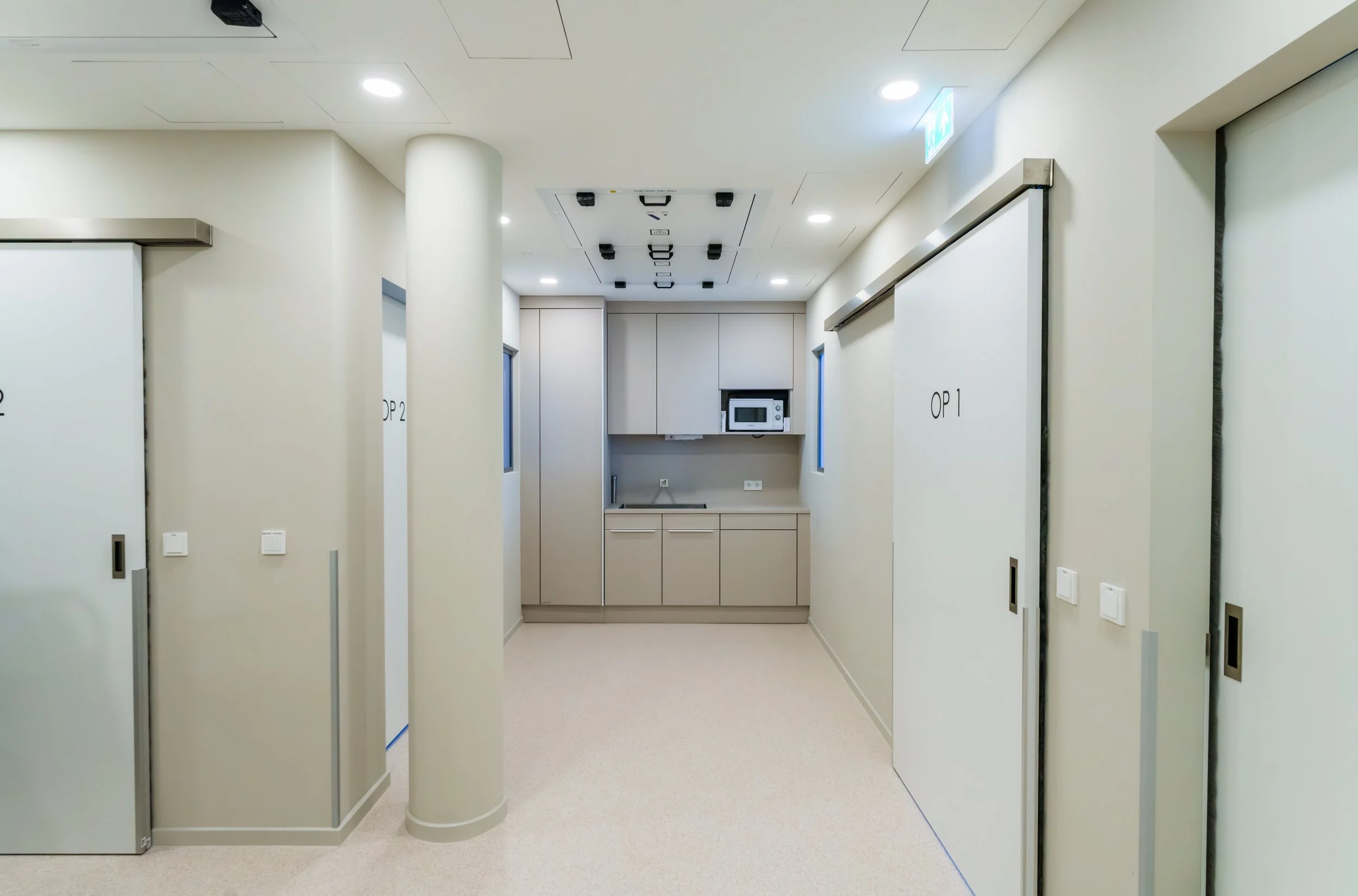 Wellness-focused medical clinic in Berlin designed around patient comfort and operational efficiency
