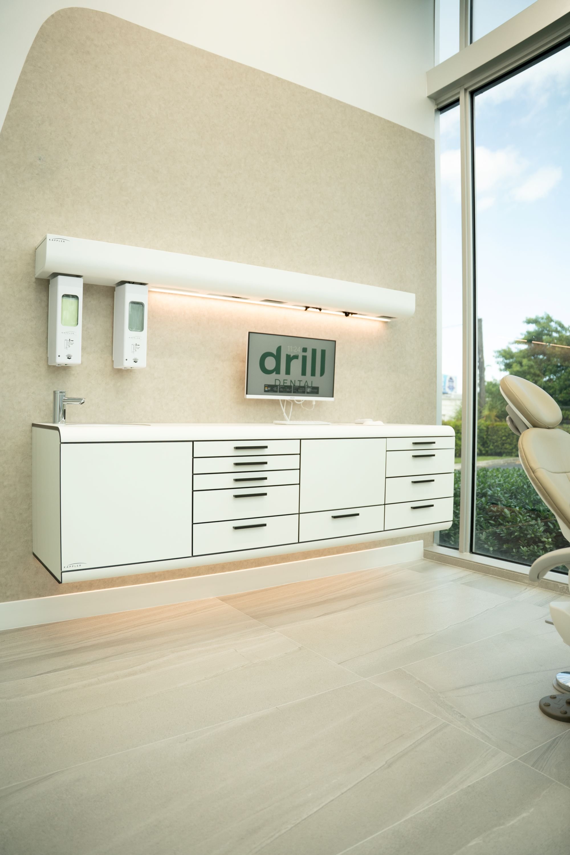 Cosmetic Dental Cabinet