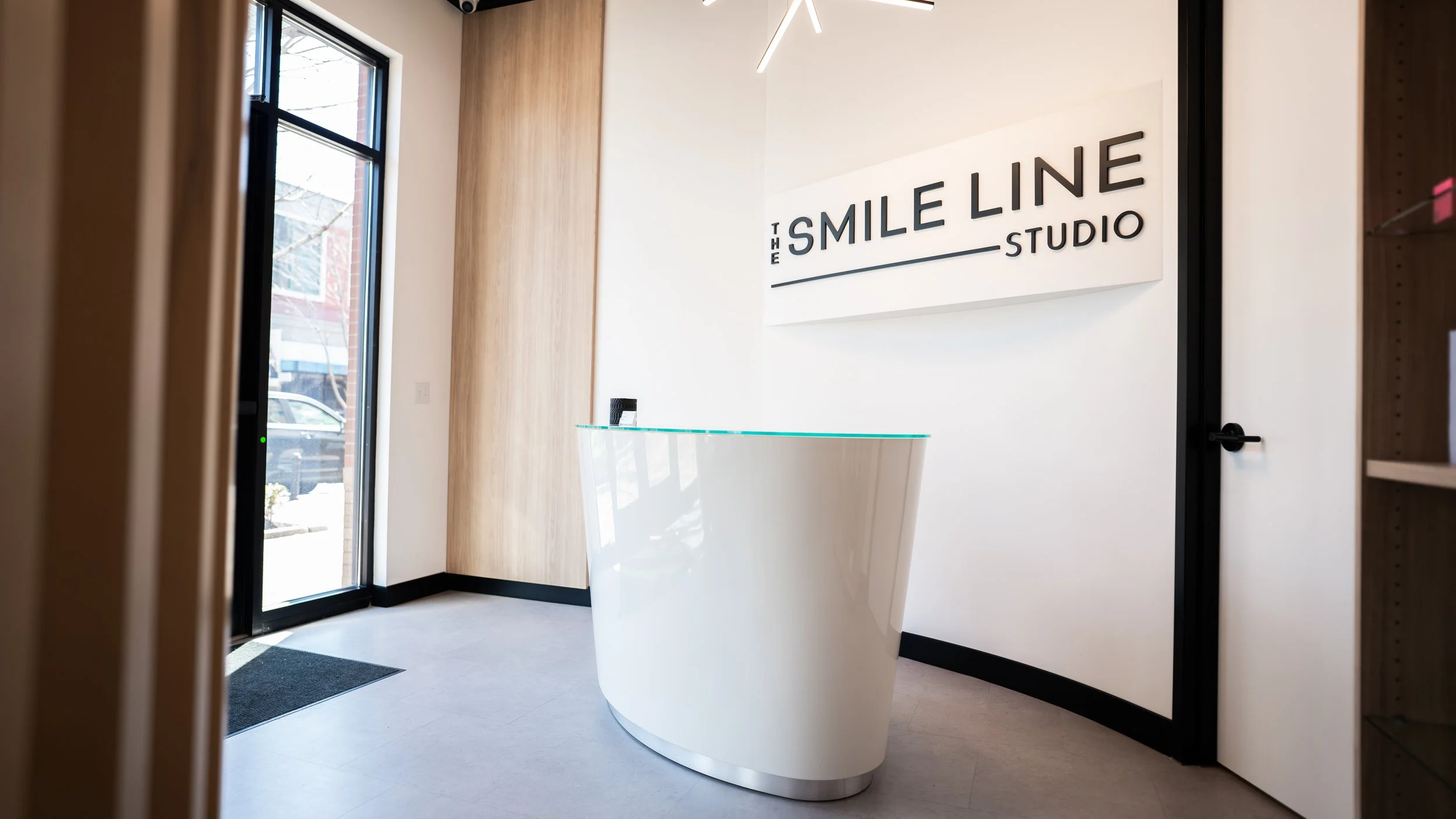 The Smile Line Studio front desk builder