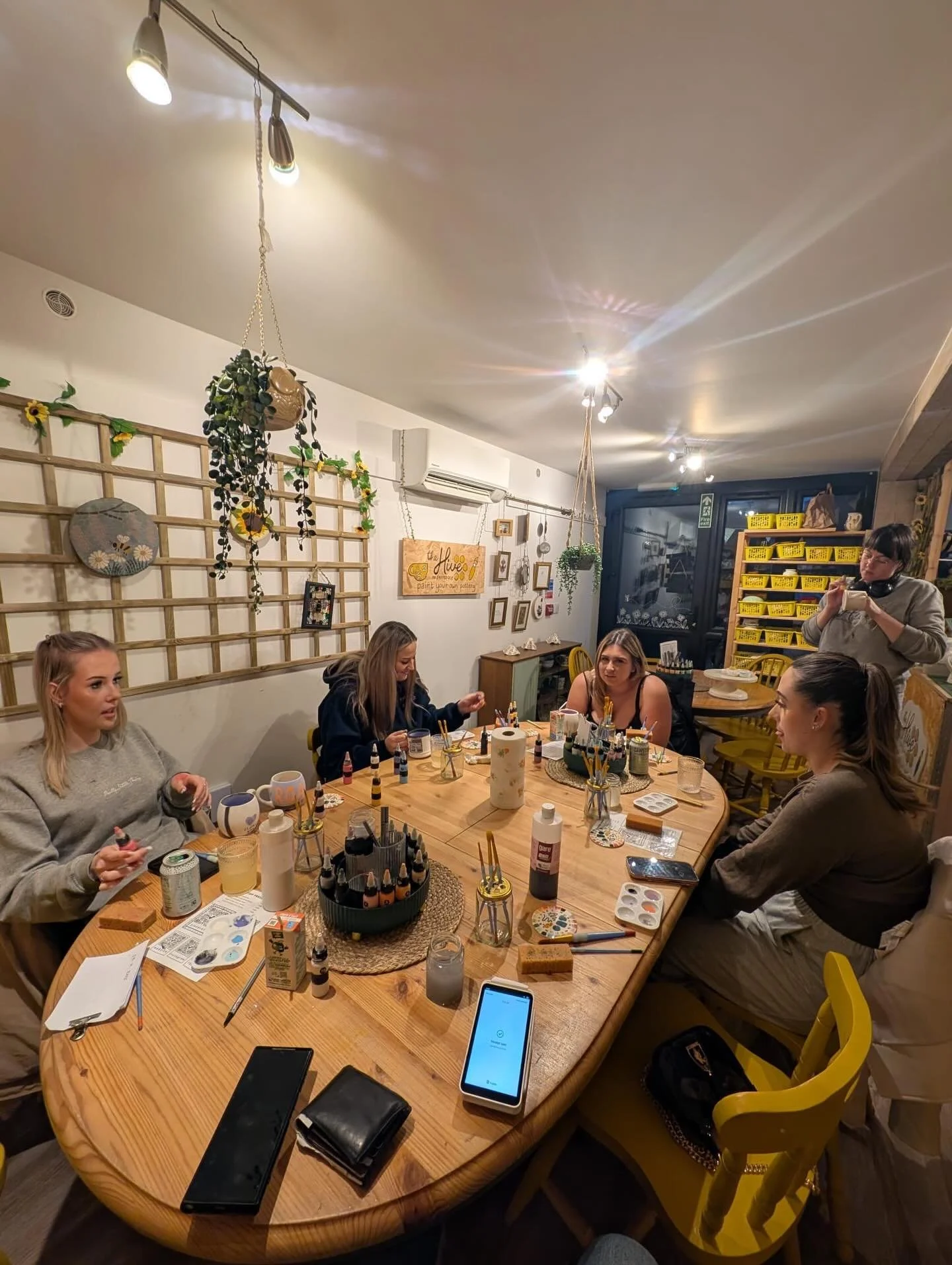 🎨 Empowerment Roadshow 💛

Recently our Empowerment Roadshow took a group of young women for a wellbeing pottery session at @thehivemakerspace.hereford It was a wonderful couple of hours where creativity opened the door to conversation.

As they pai