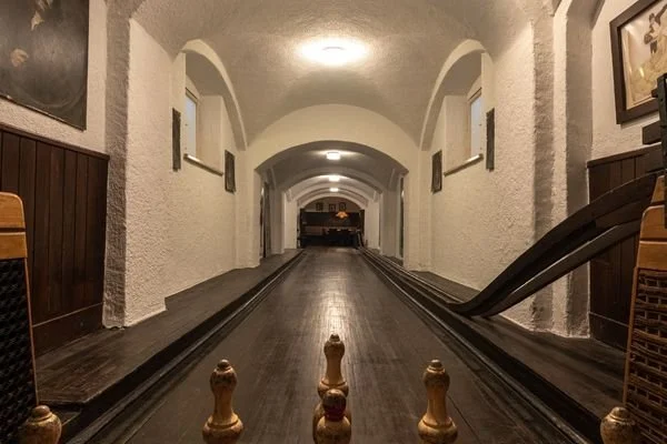 DAI 150_Künstlerhaus_Kegelbahn.jpg